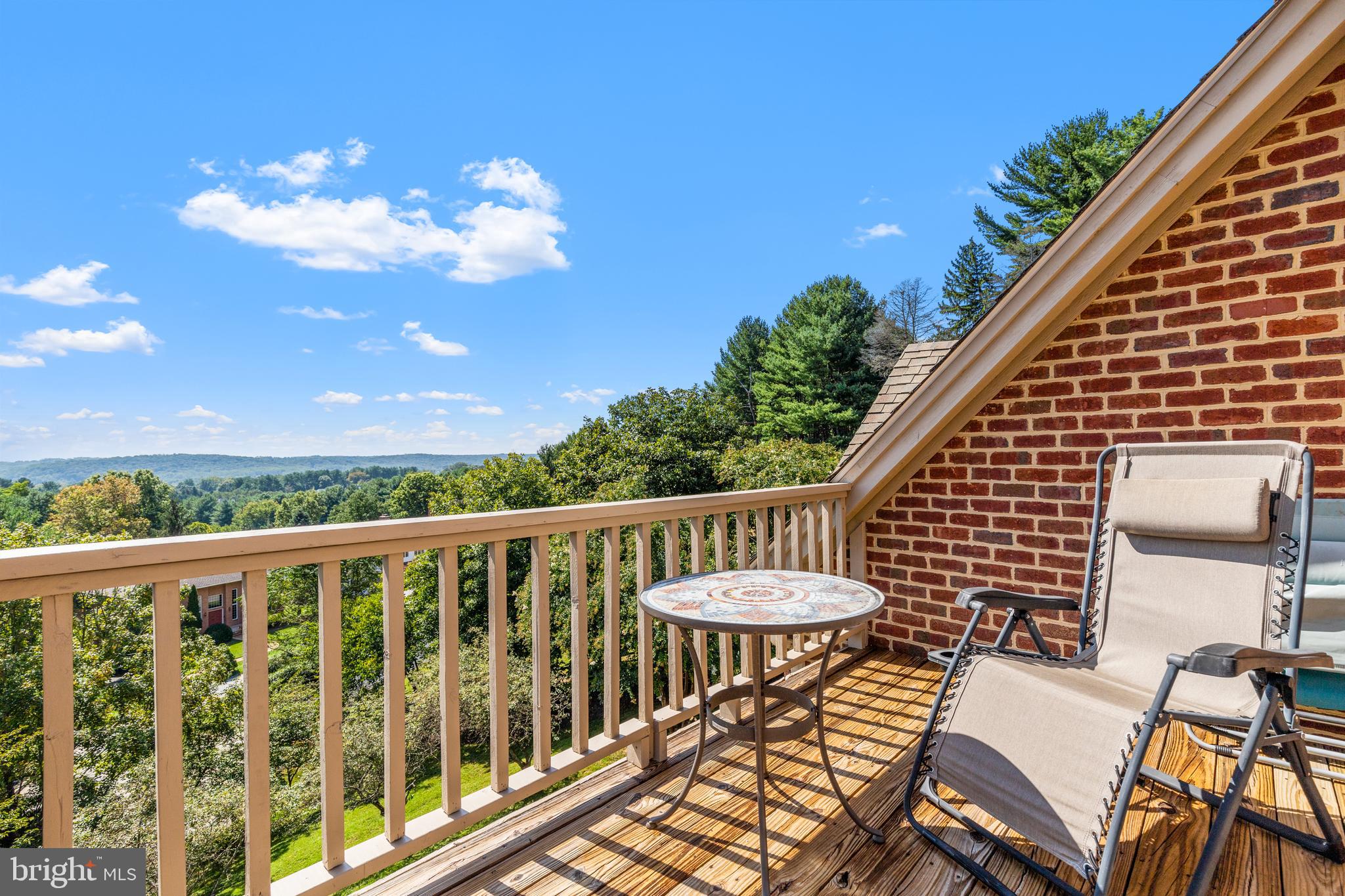 THE HILLSIDE AT SEMINARY - Residential