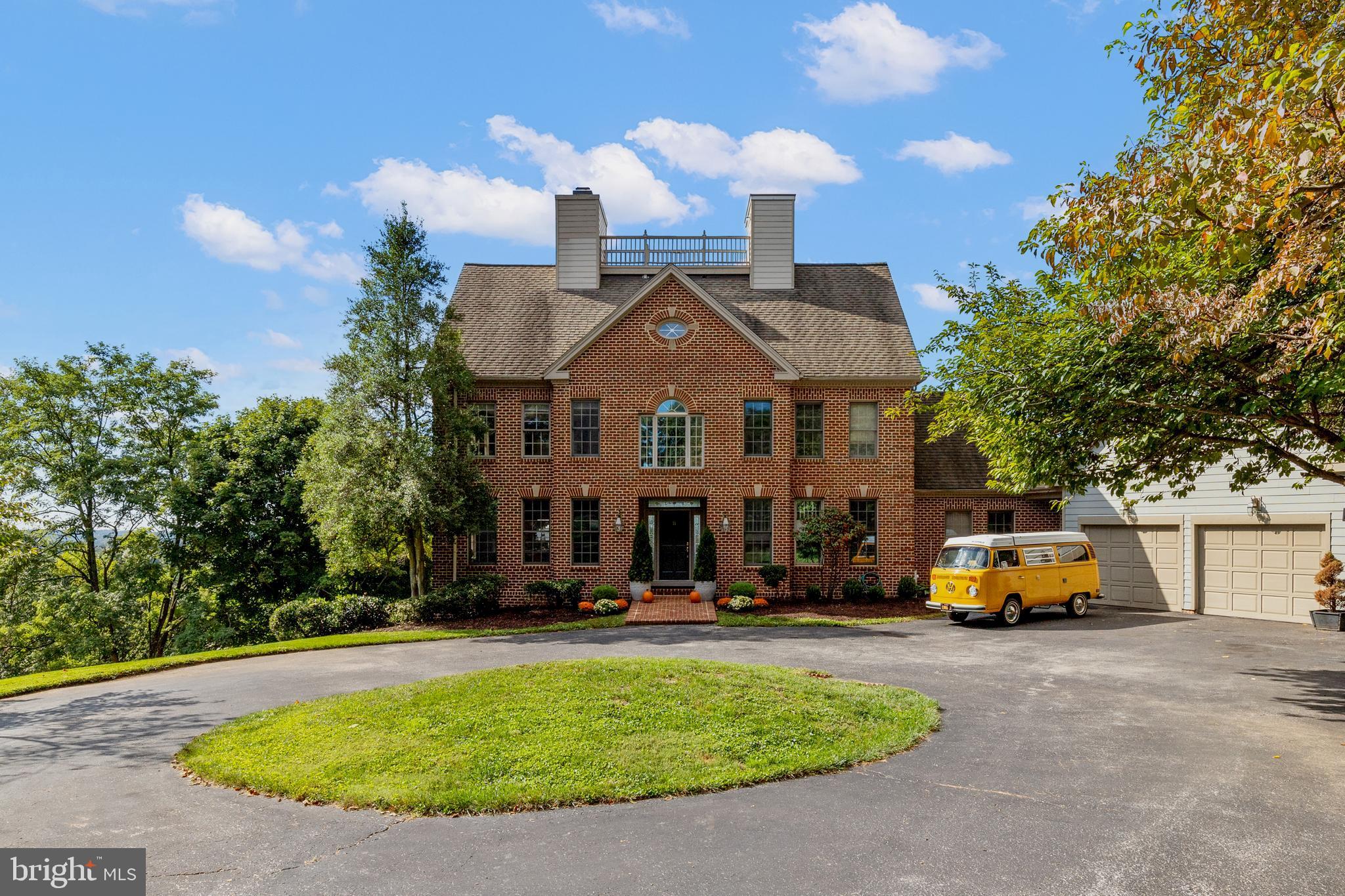 THE HILLSIDE AT SEMINARY - Residential