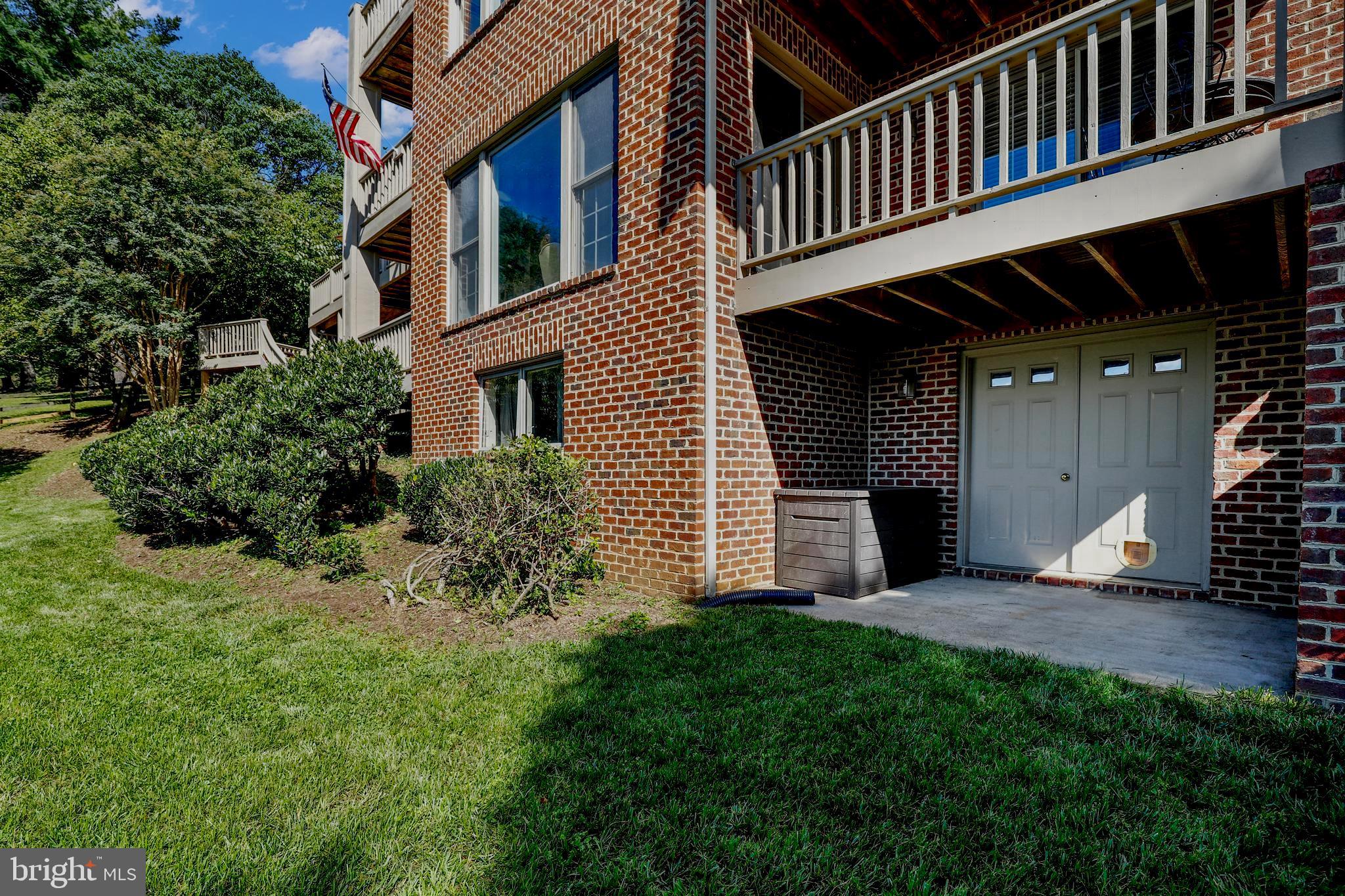 THE HILLSIDE AT SEMINARY - Residential