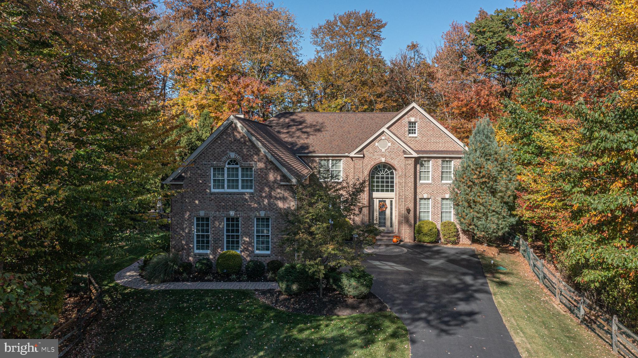 UPPER MOUNTAIN ESTS - Residential