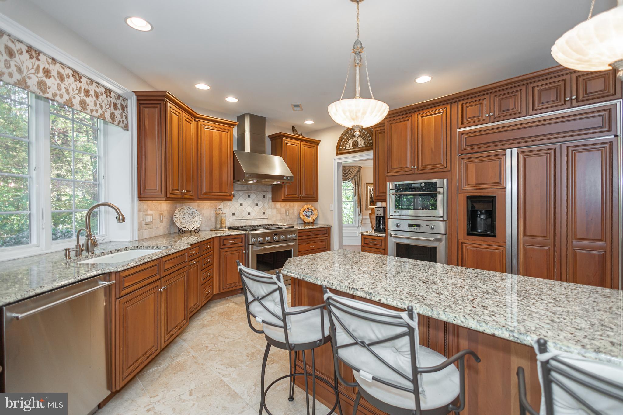 UPPER MOUNTAIN ESTS - Residential