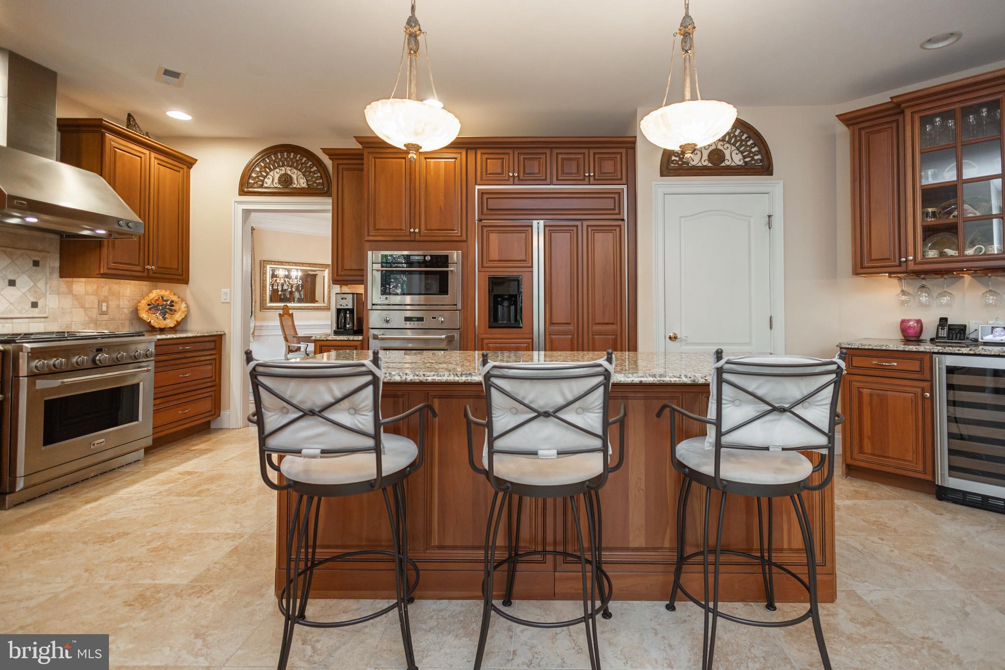 UPPER MOUNTAIN ESTS - Residential