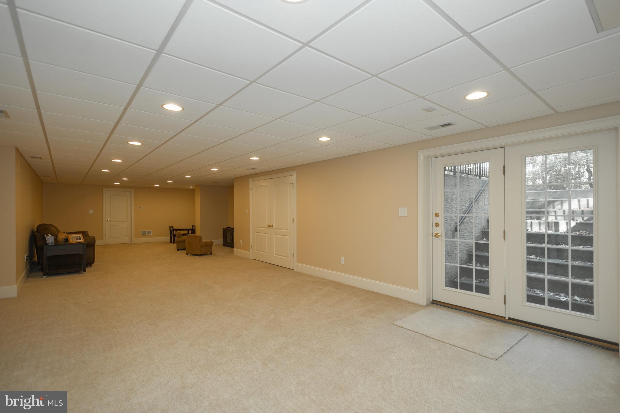 UPPER MOUNTAIN ESTS - Residential