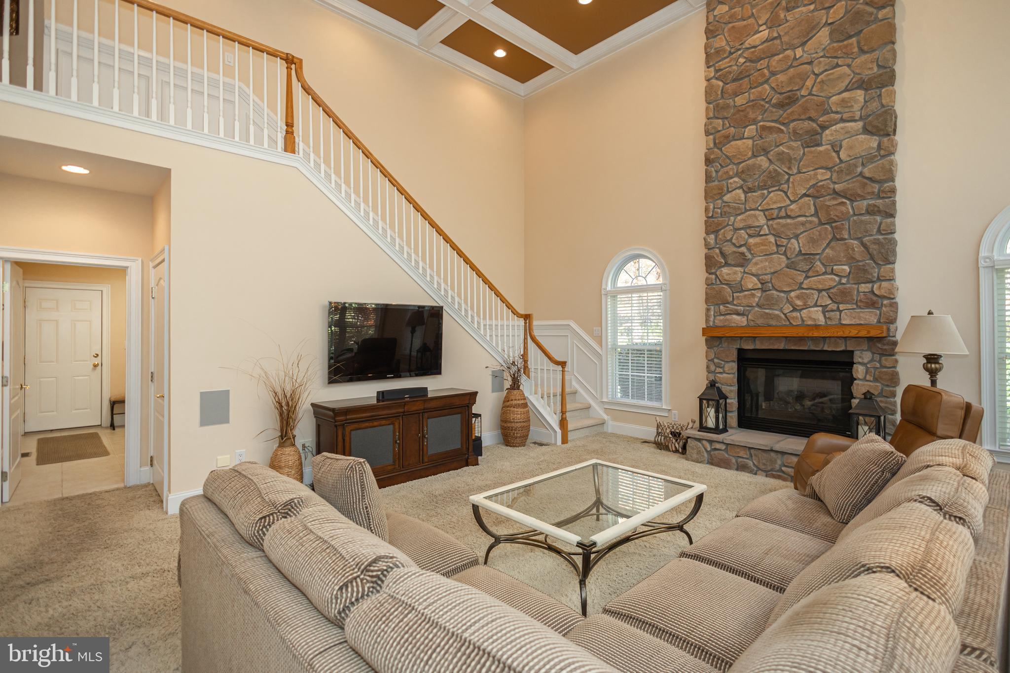 UPPER MOUNTAIN ESTS - Residential