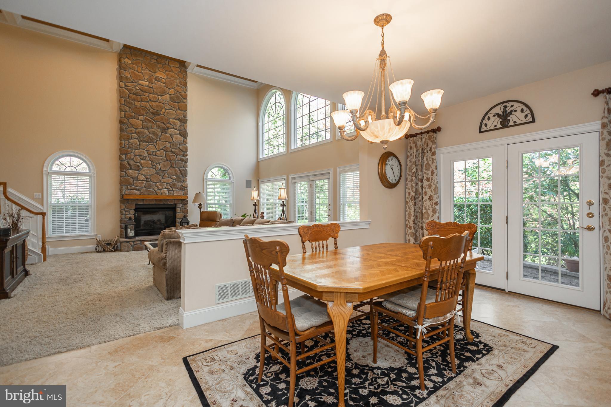 UPPER MOUNTAIN ESTS - Residential