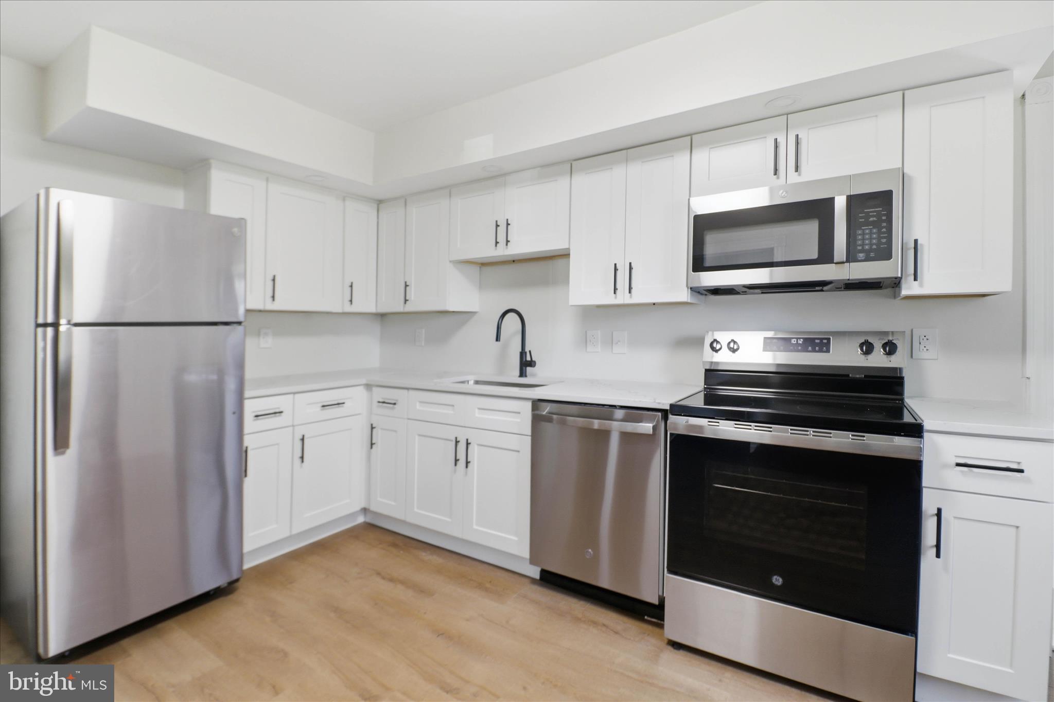 ELVERSON - Residential