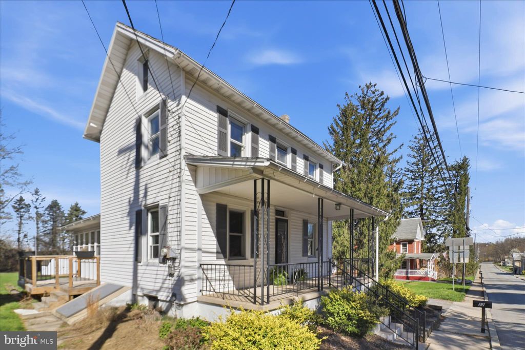 Photo of 22 N Chestnut Street, ELVERSON, PA 19520 (MLS # PACT2119592)