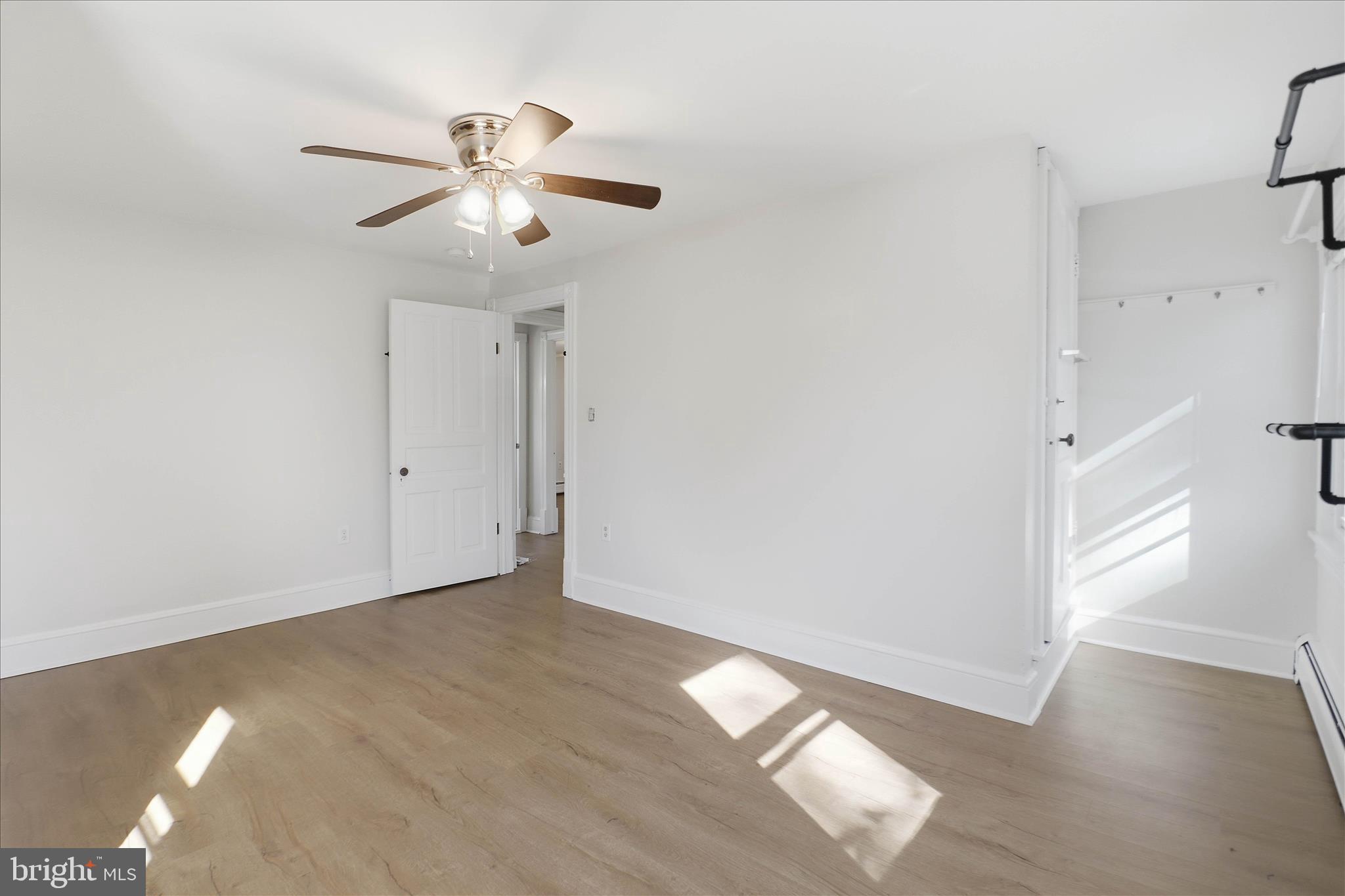 ELVERSON - Residential