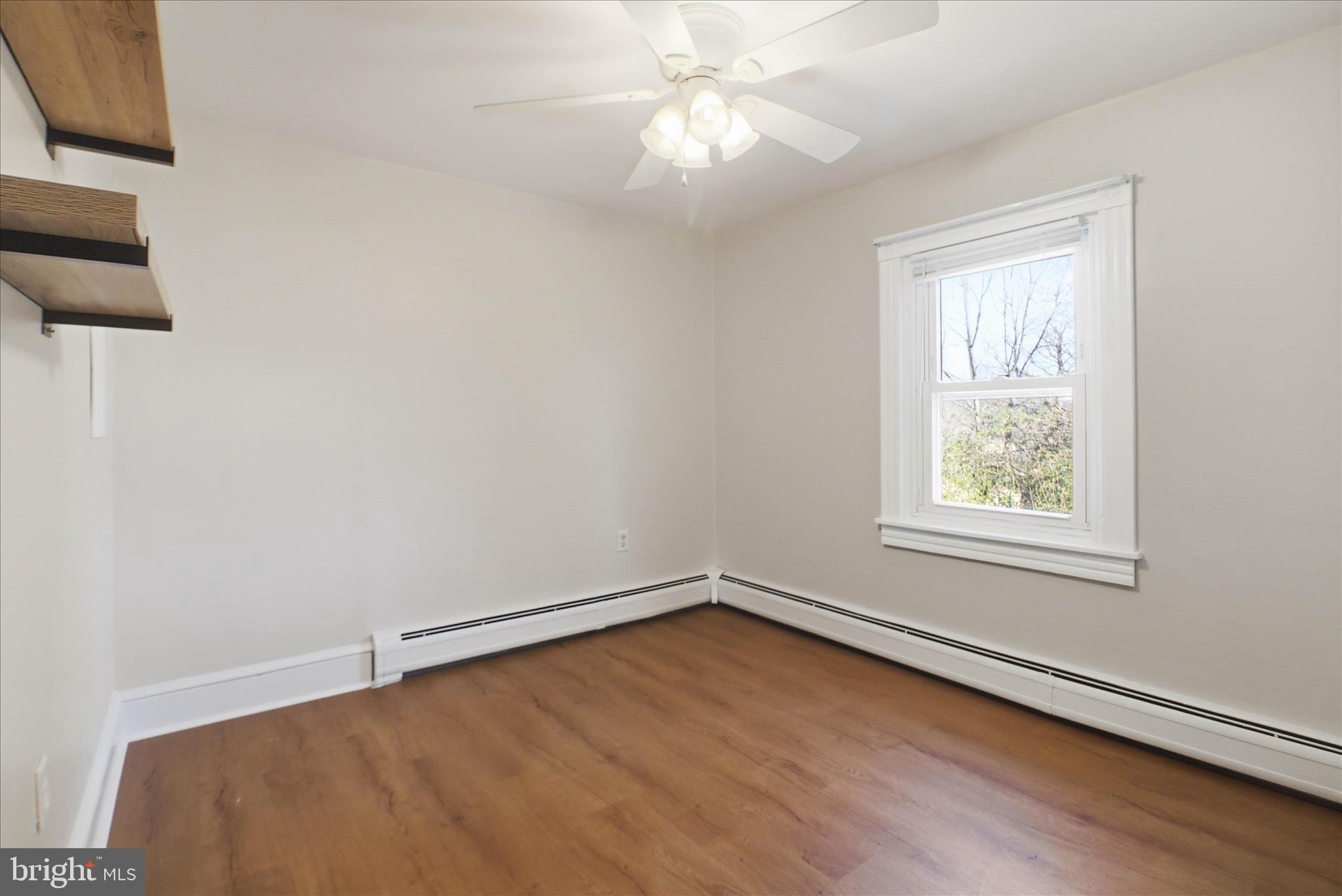 ELVERSON - Residential