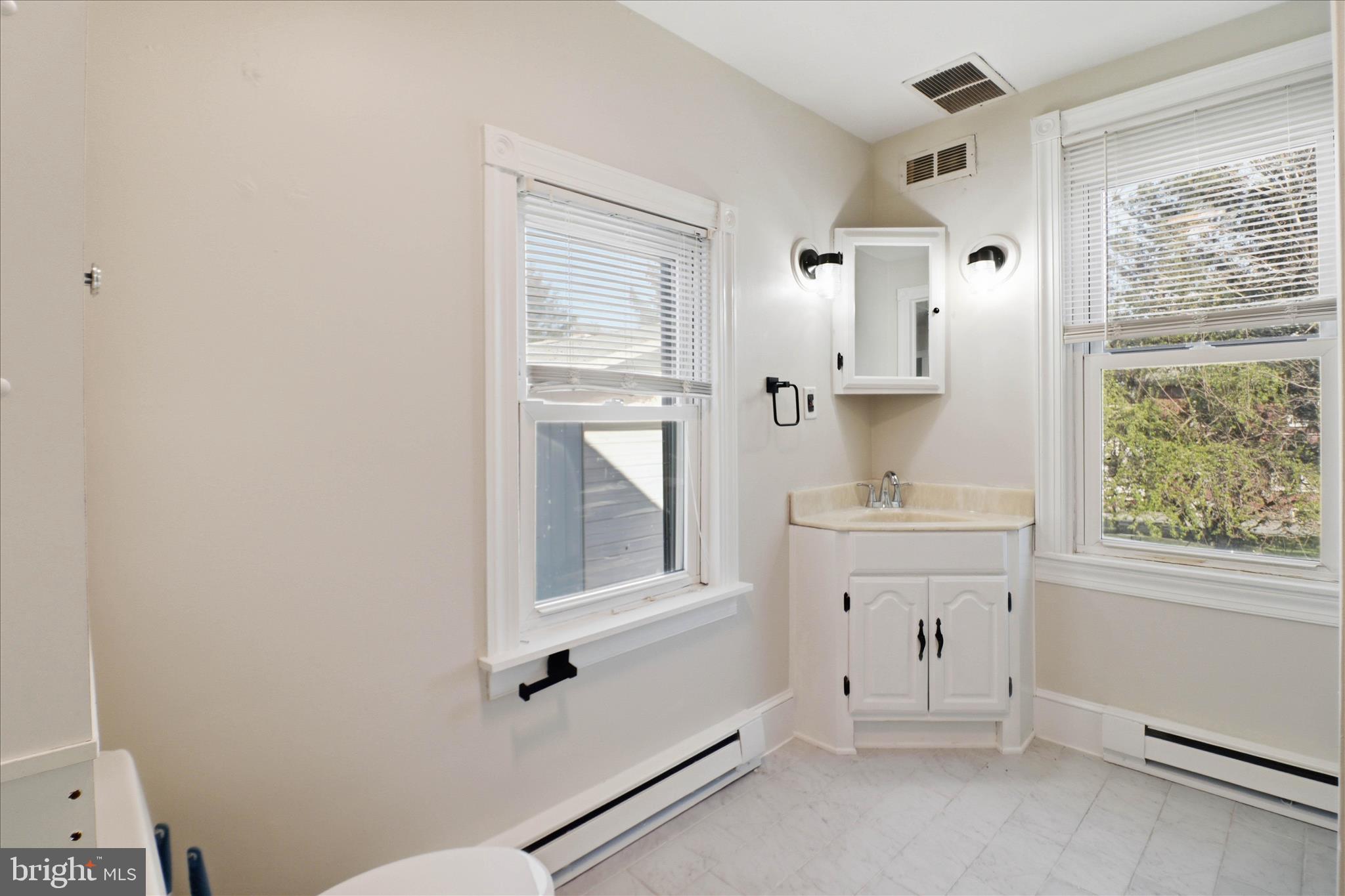 ELVERSON - Residential