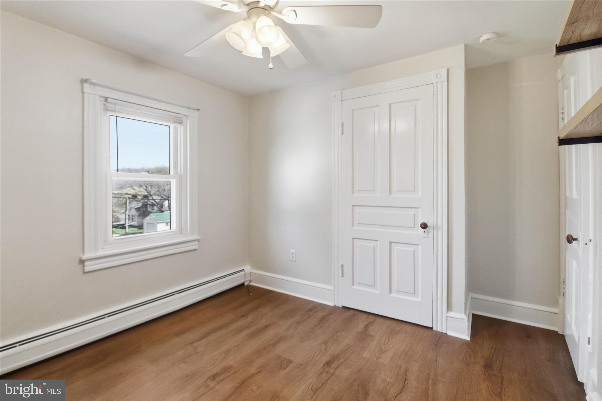 ELVERSON - Residential