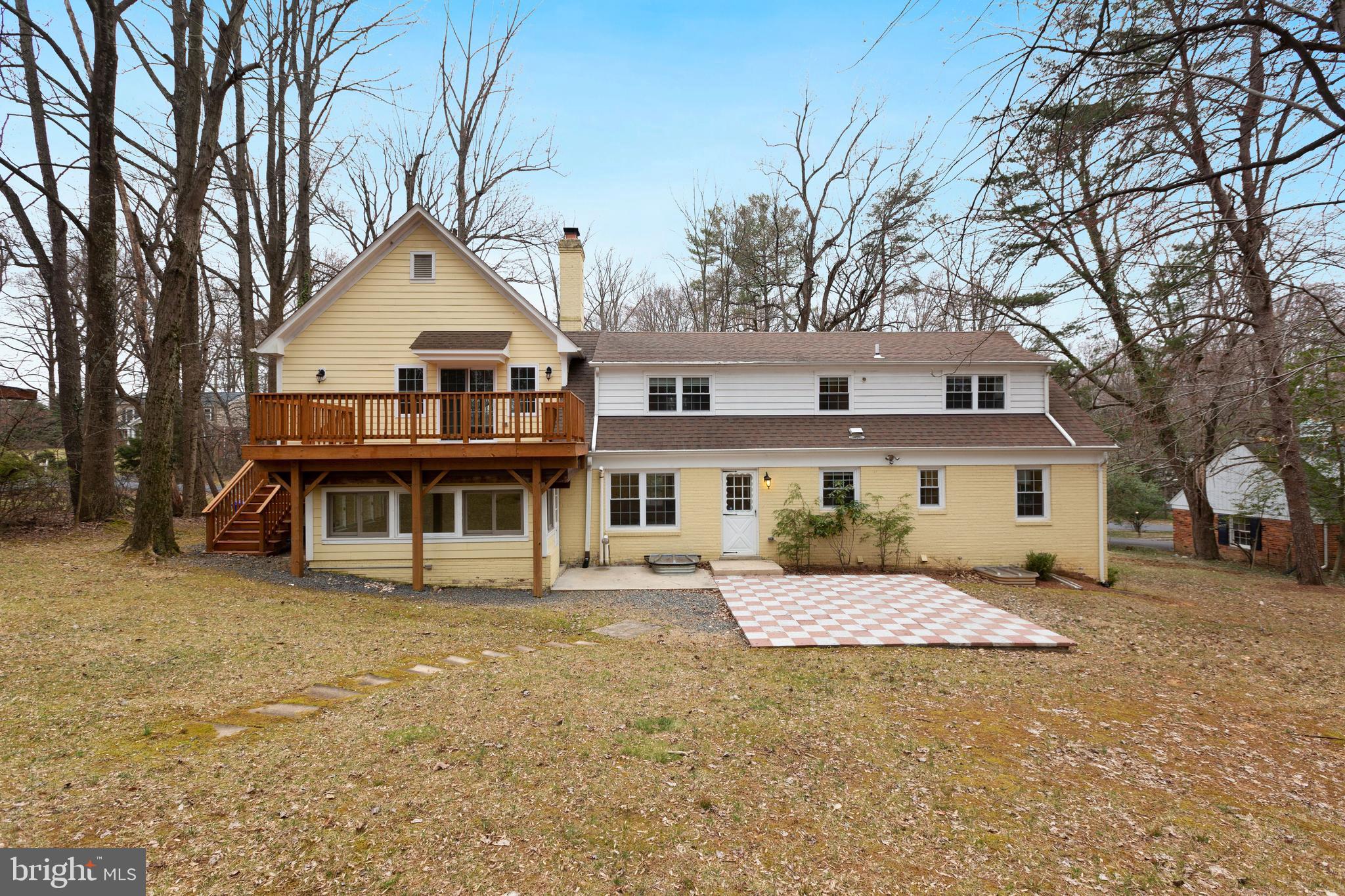 LUXMANOR - Residential Lease