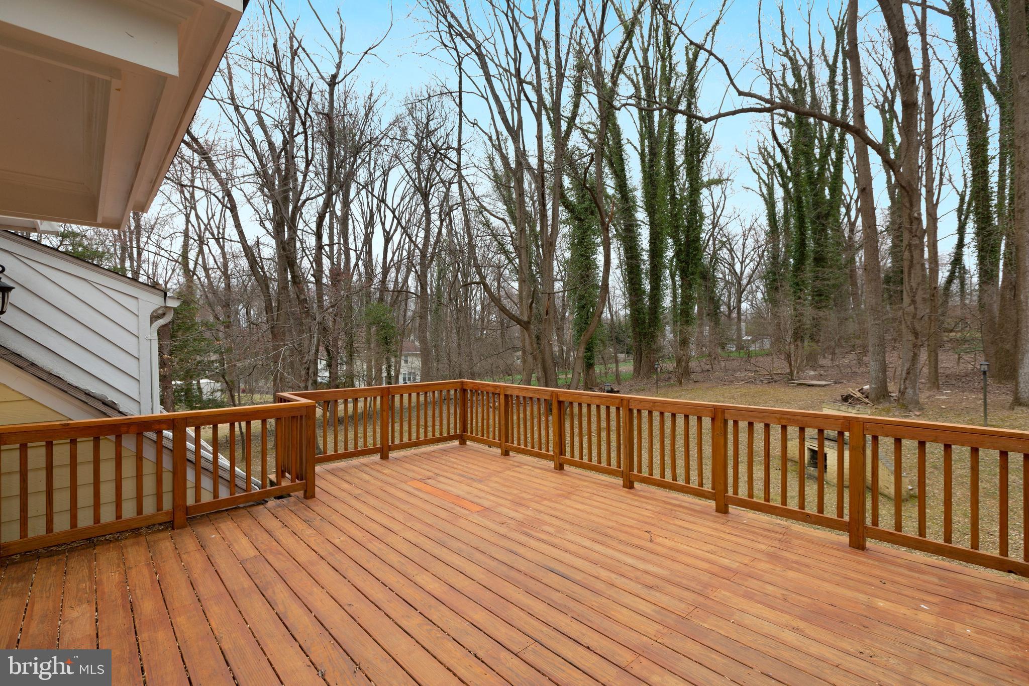 LUXMANOR - Residential Lease