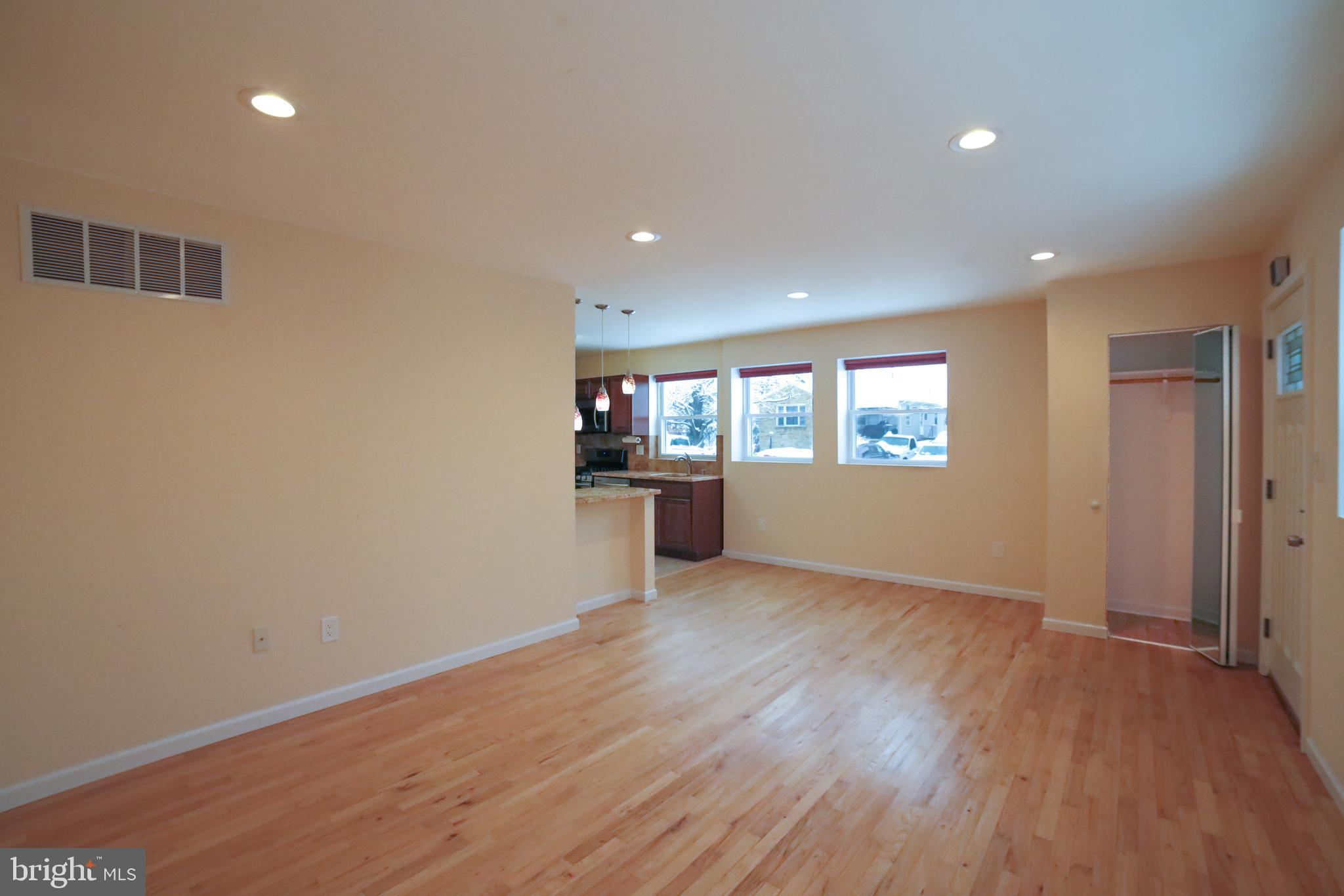 BROAD ACRES - Residential Lease