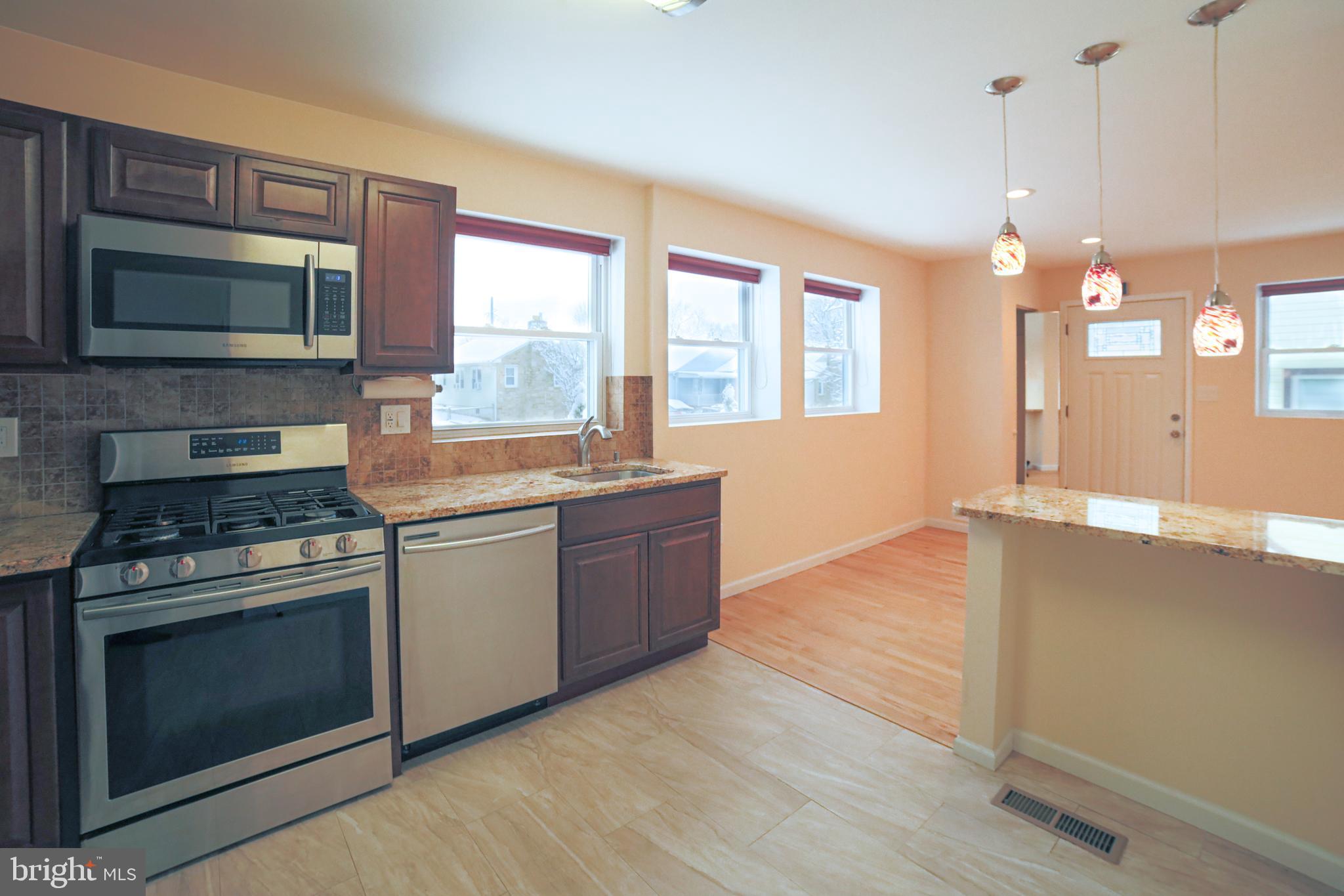 BROAD ACRES - Residential Lease