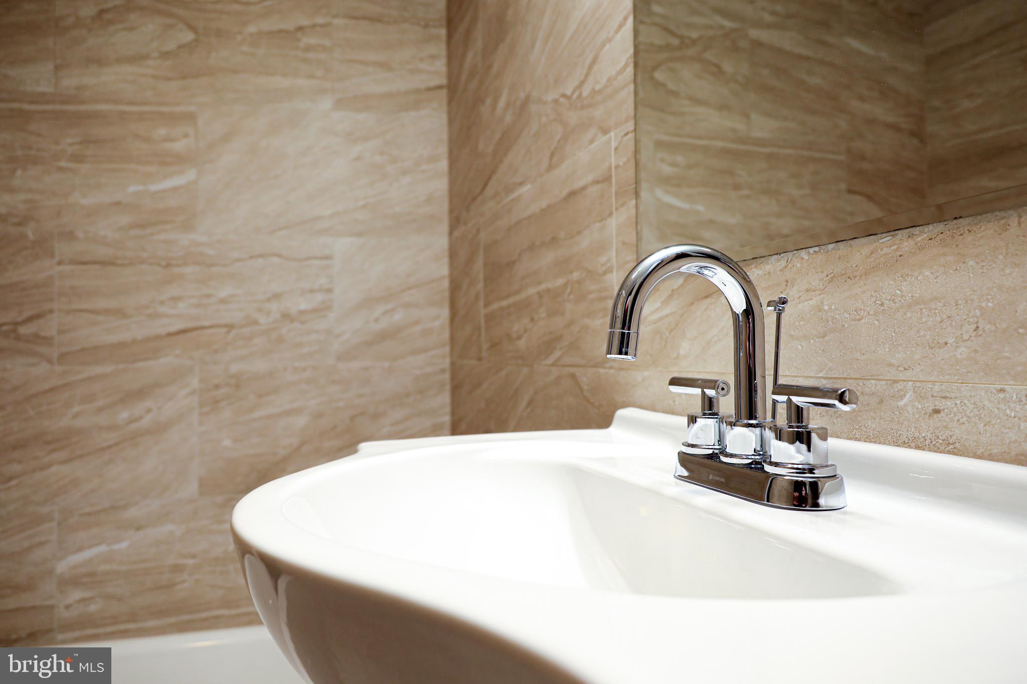 BROAD ACRES - Residential Lease