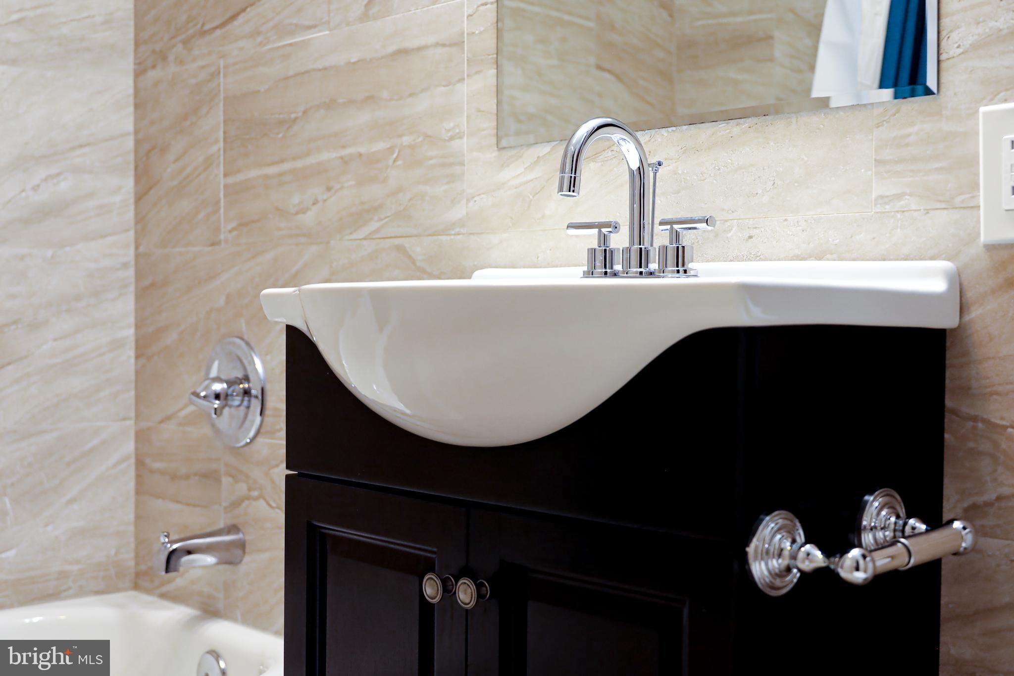 BROAD ACRES - Residential Lease