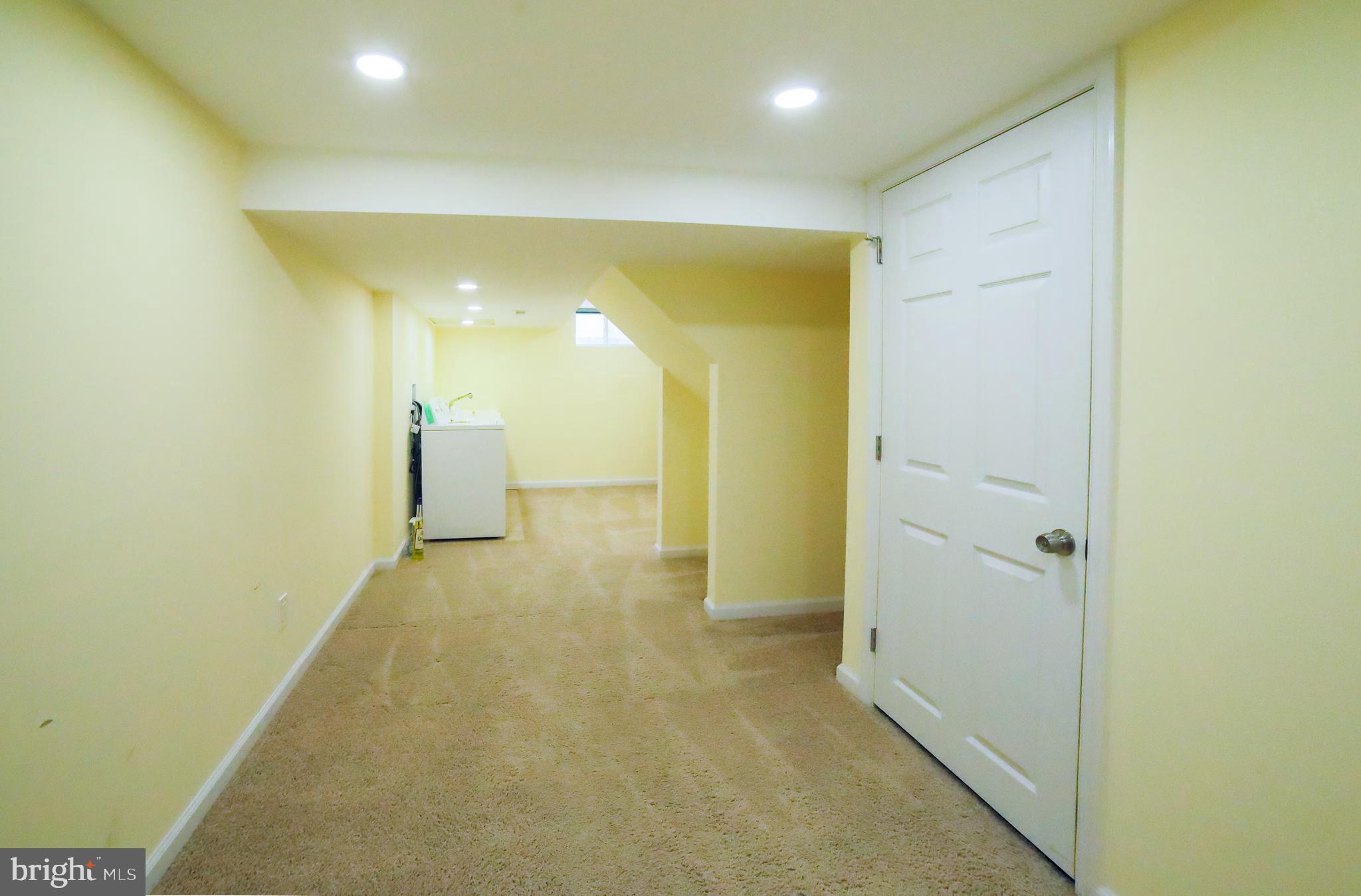 BROAD ACRES - Residential Lease