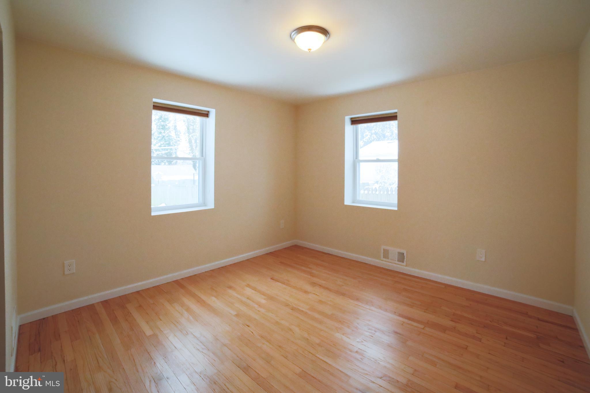 BROAD ACRES - Residential Lease