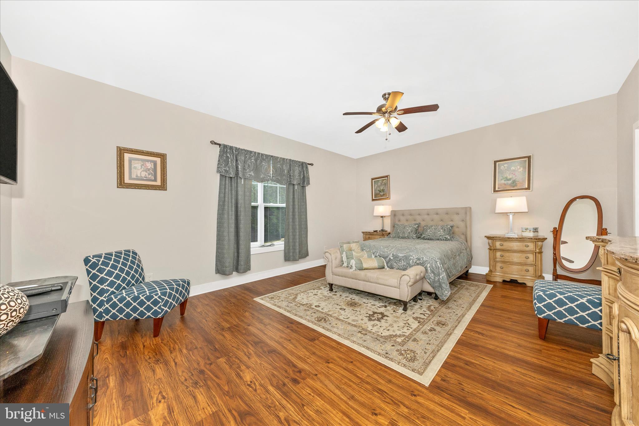 RED HILL - Residential