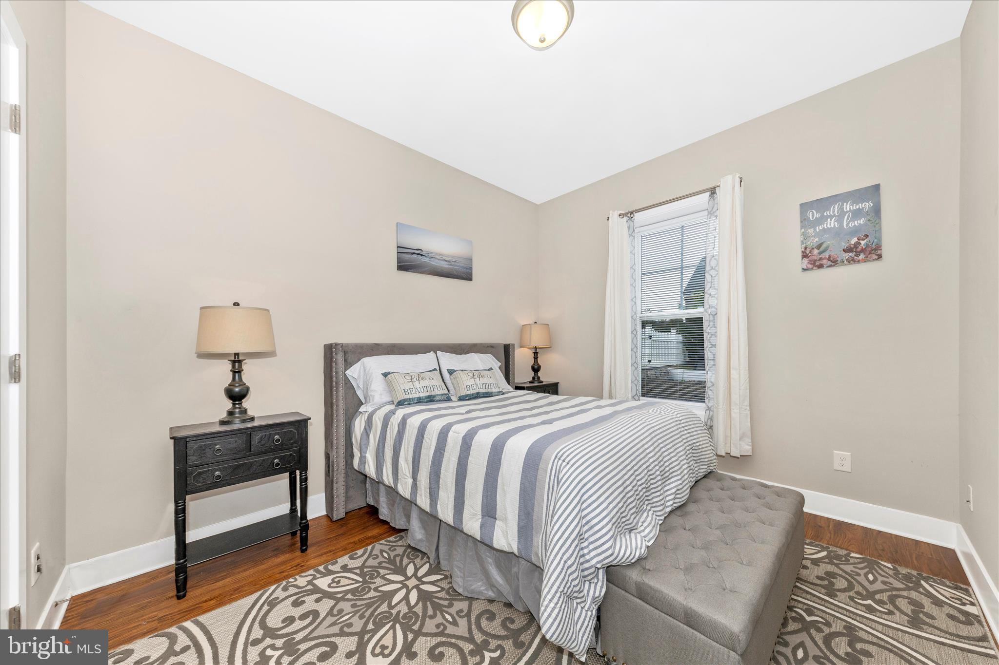 RED HILL - Residential