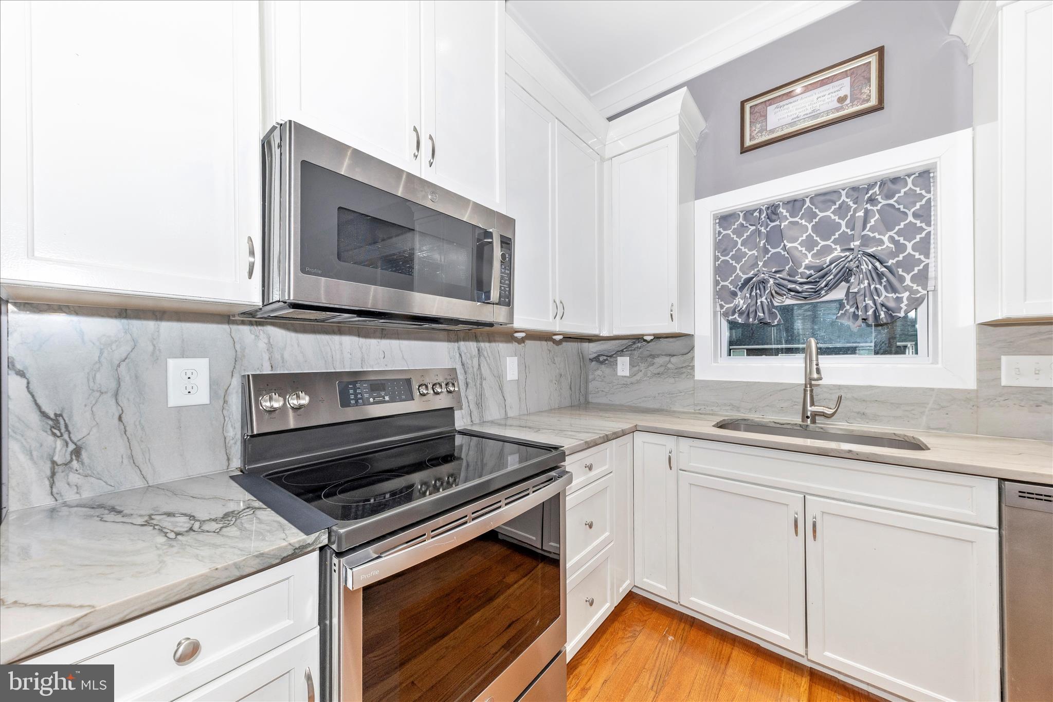 RED HILL - Residential