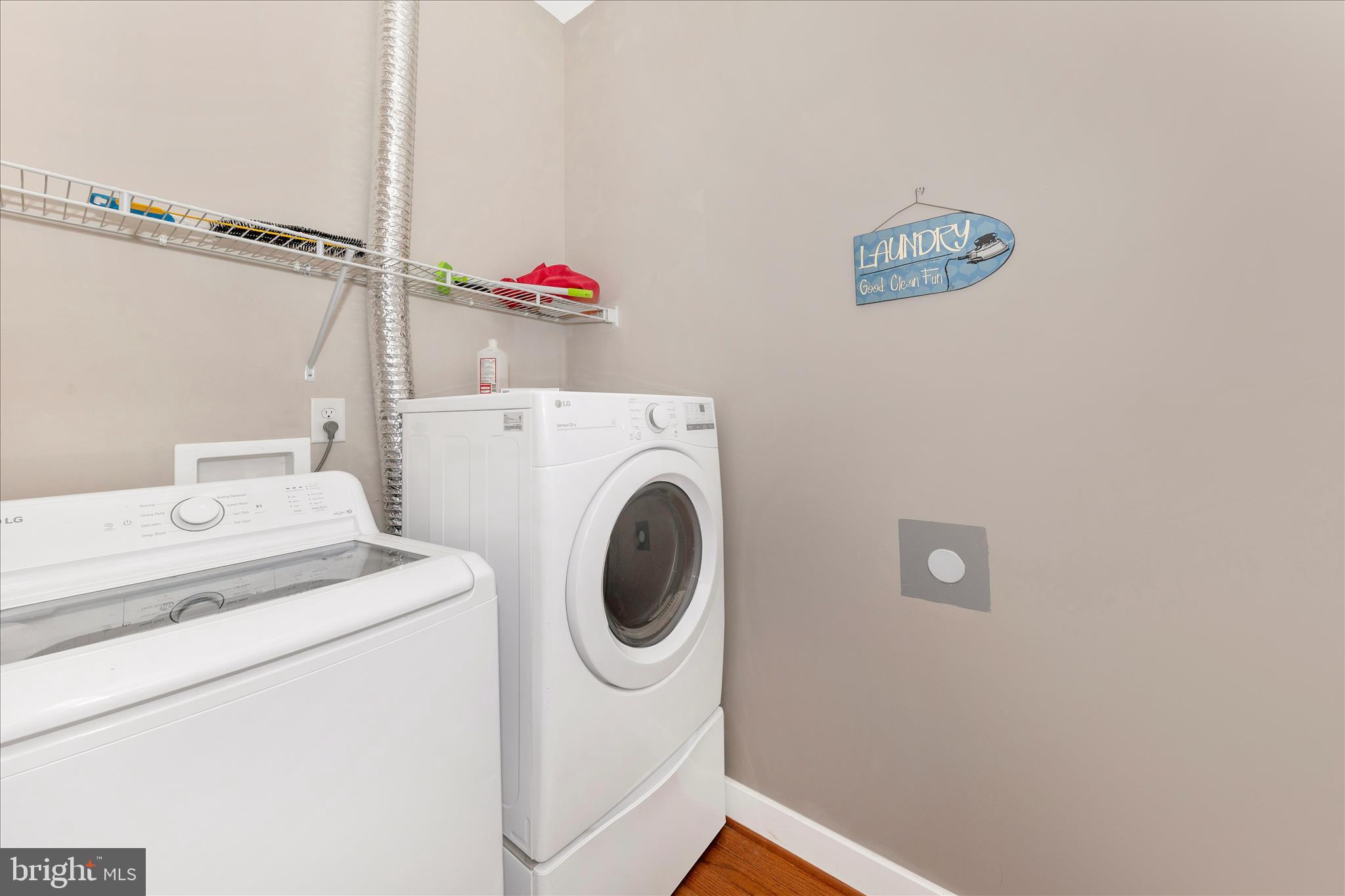 RED HILL - Residential