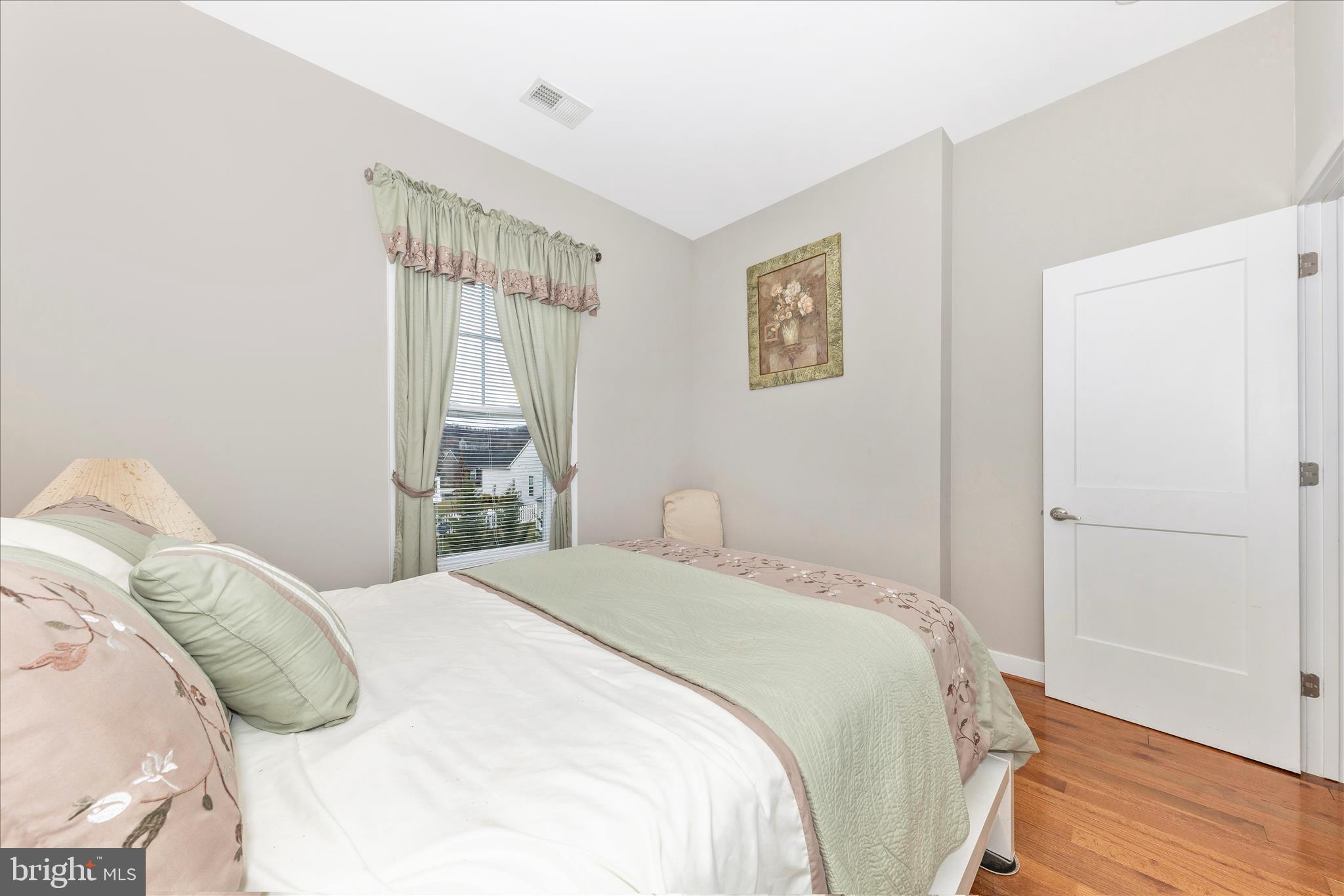 RED HILL - Residential