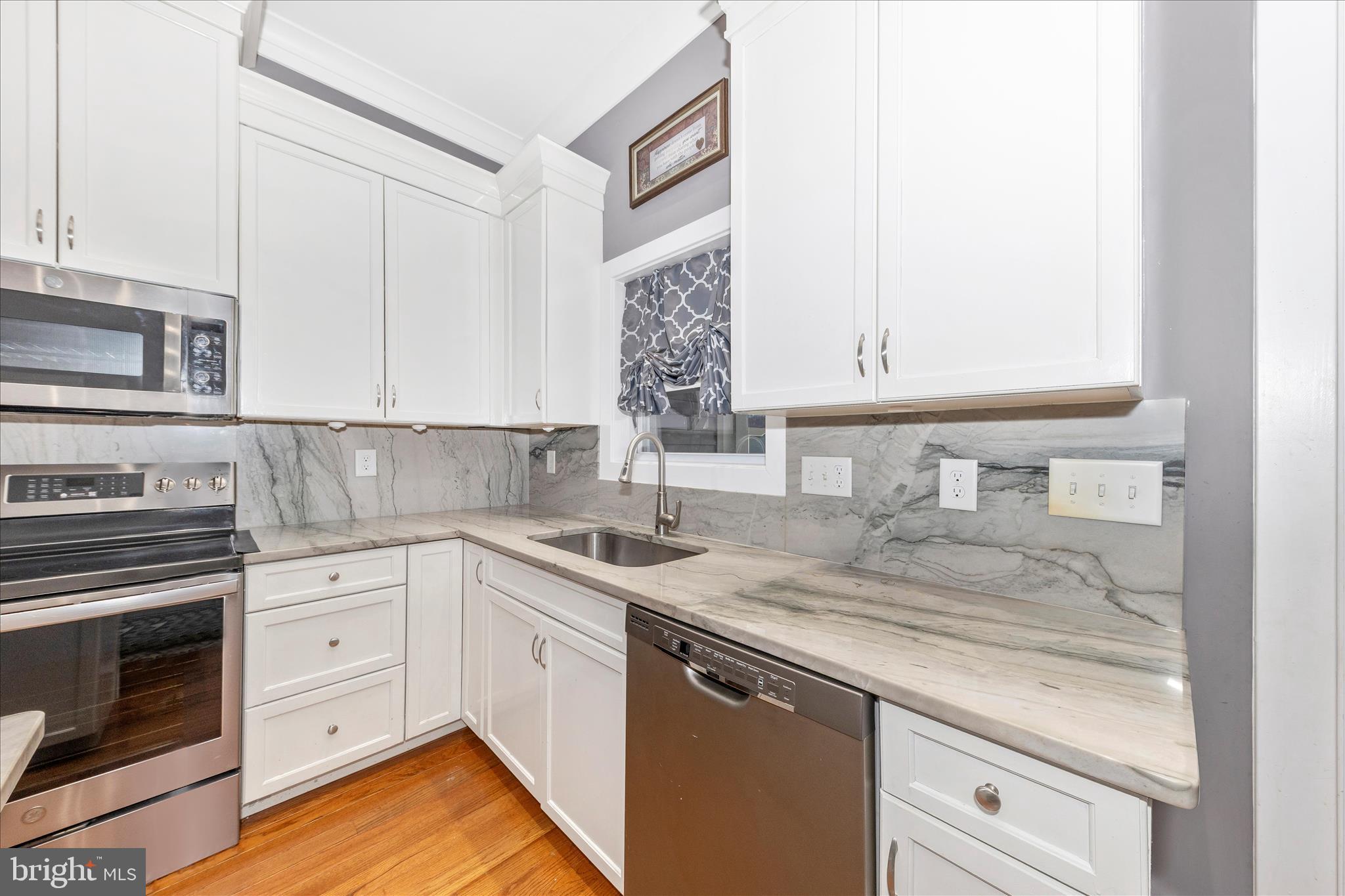 RED HILL - Residential