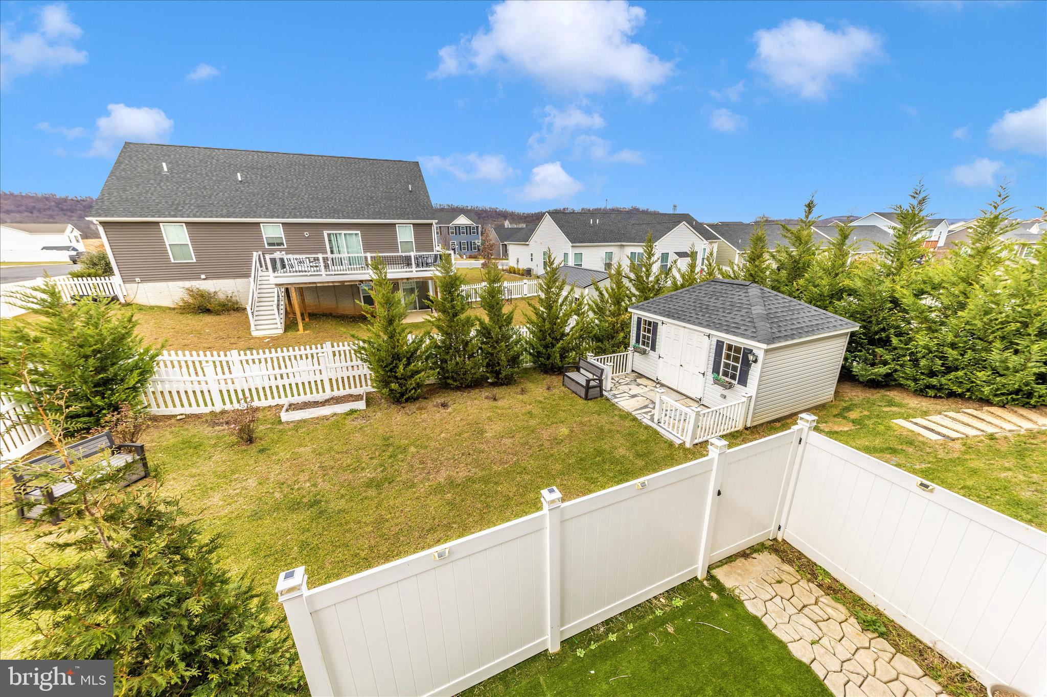 RED HILL - Residential