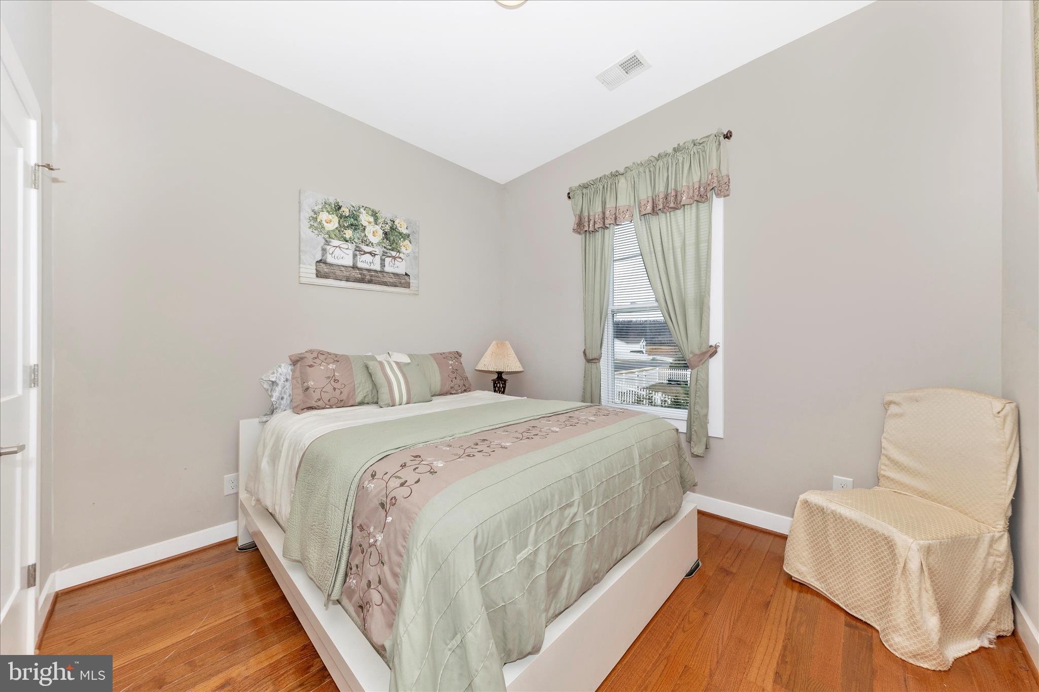 RED HILL - Residential