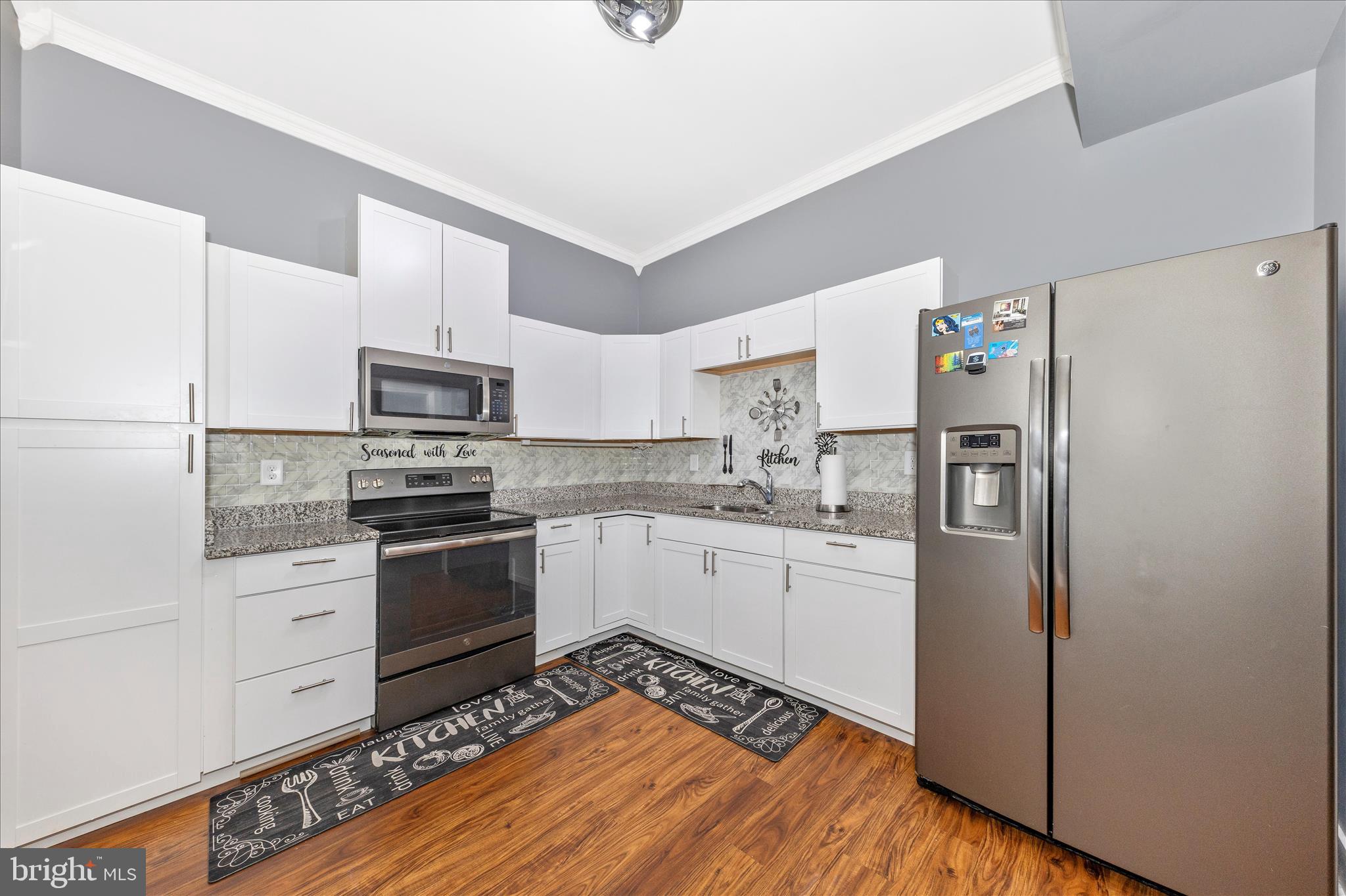 RED HILL - Residential