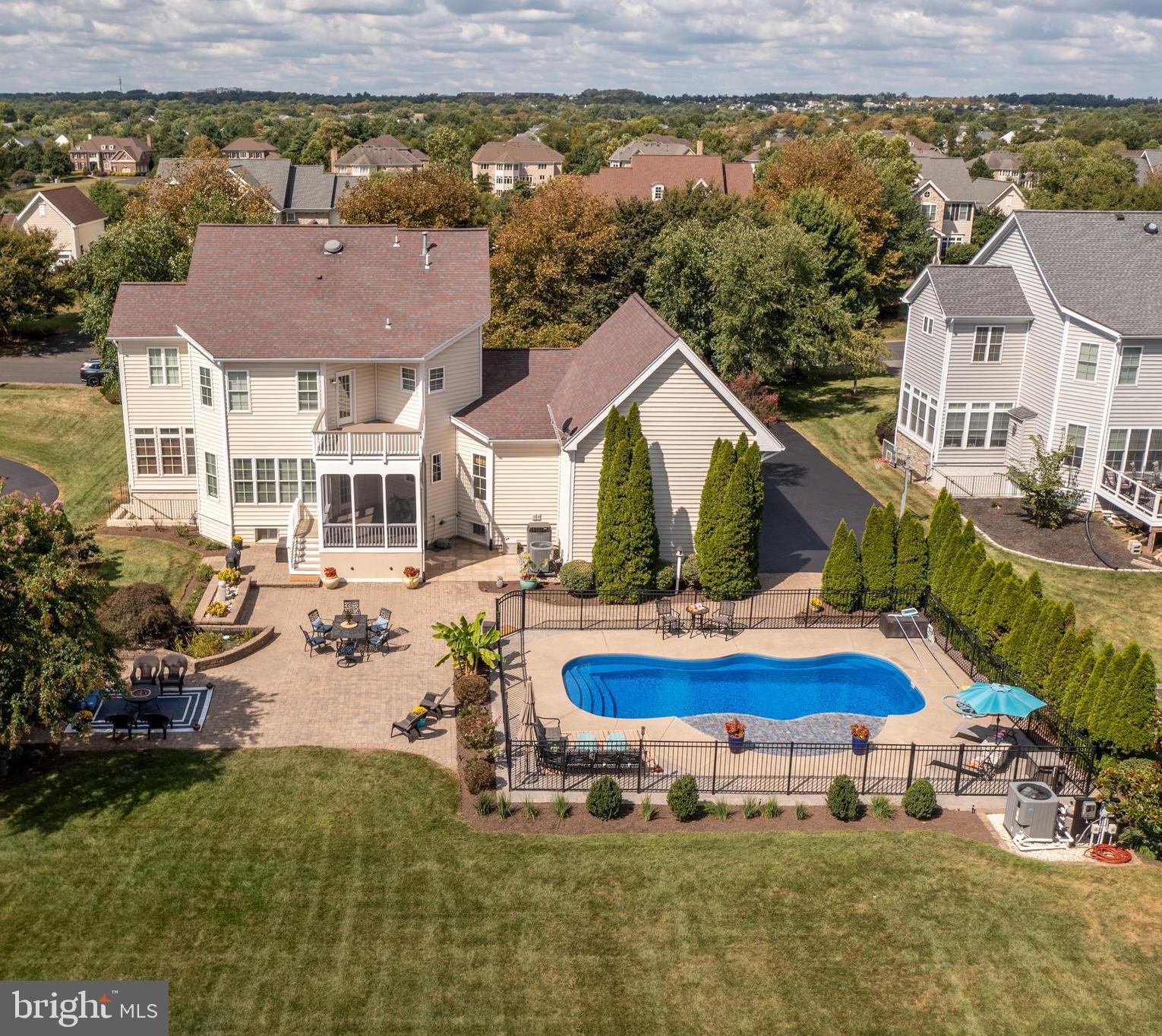 WILD MEADOW - Residential