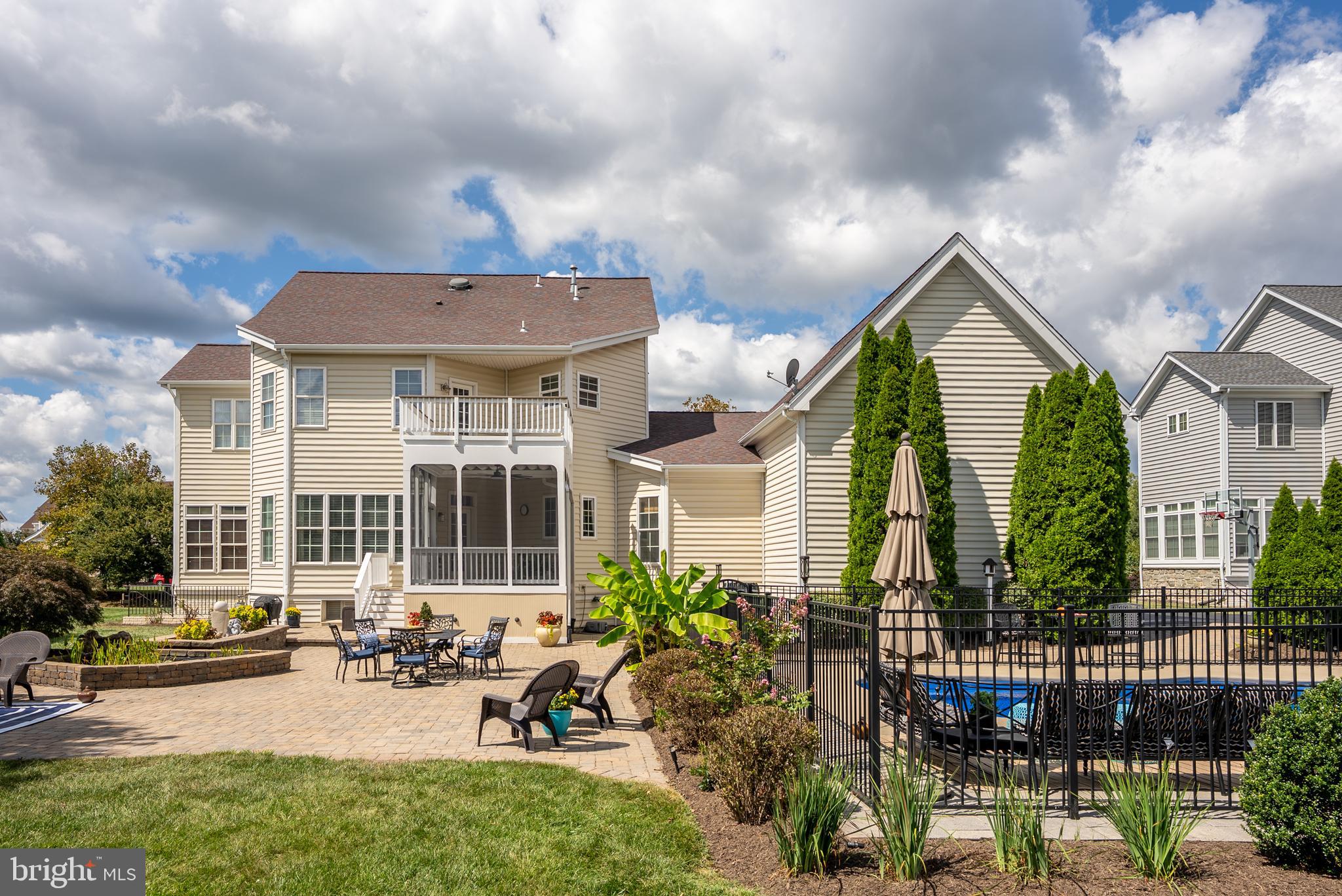 WILD MEADOW - Residential