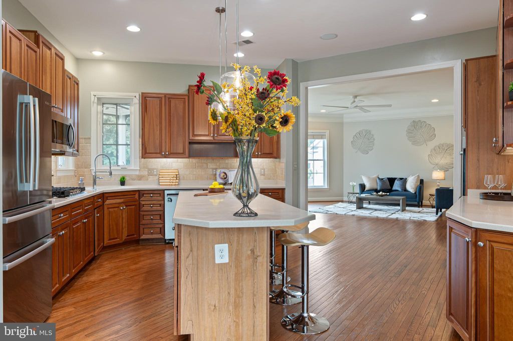 Photo of 20588 Wild Meadow Court, ASHBURN, VA 20147 (MLS # VALO2106406)