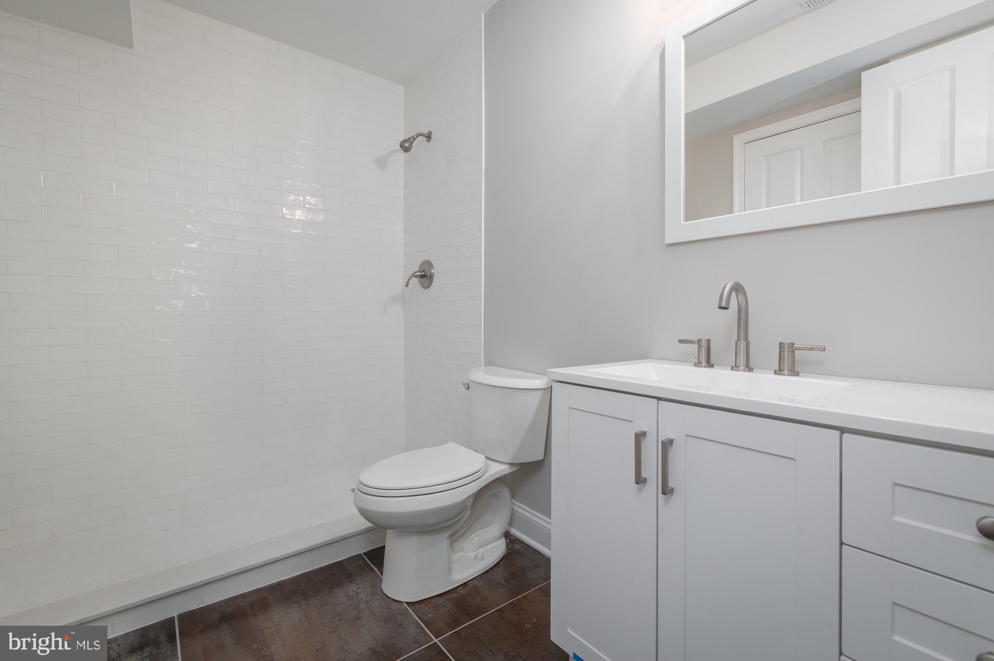 BOLTON HILL HISTORIC DISTRICT - Residential Lease