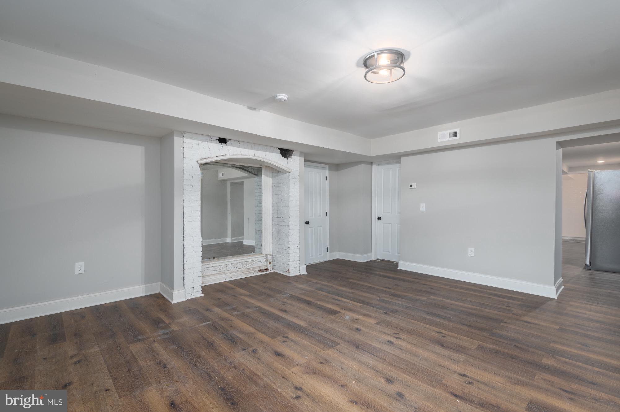 BOLTON HILL HISTORIC DISTRICT - Residential Lease