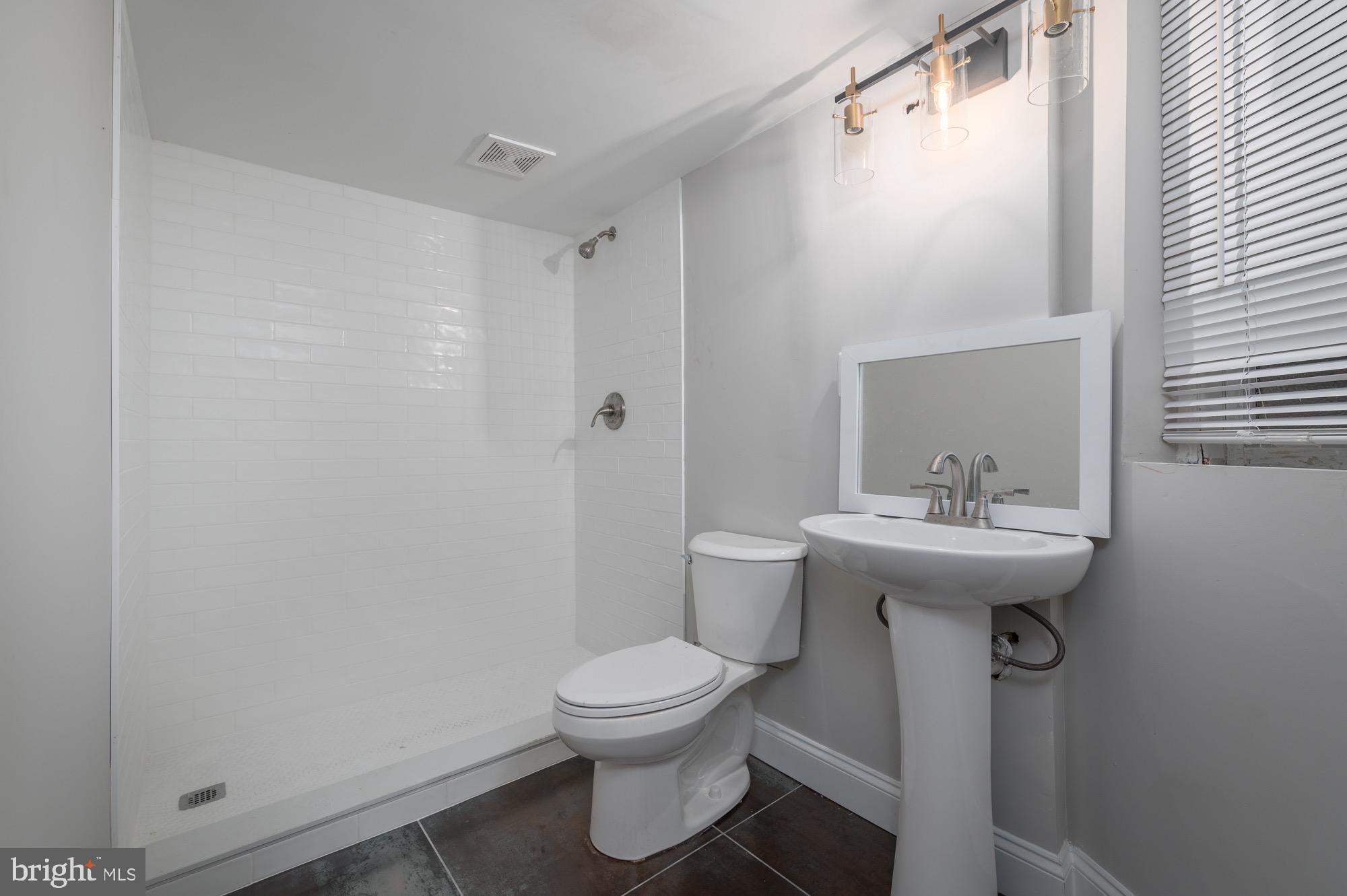 BOLTON HILL HISTORIC DISTRICT - Residential Lease