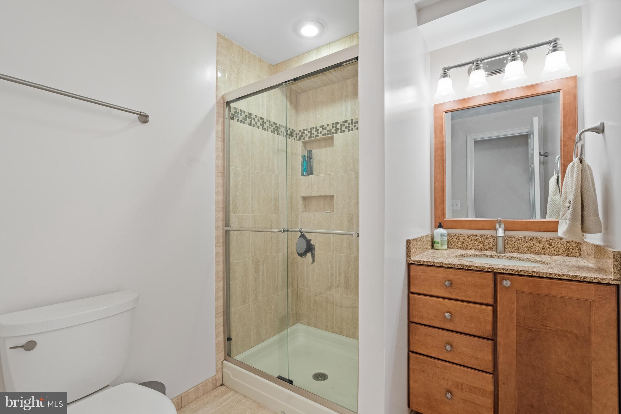 AUTUMN GLEN AT FOUR SEASONS - Residential