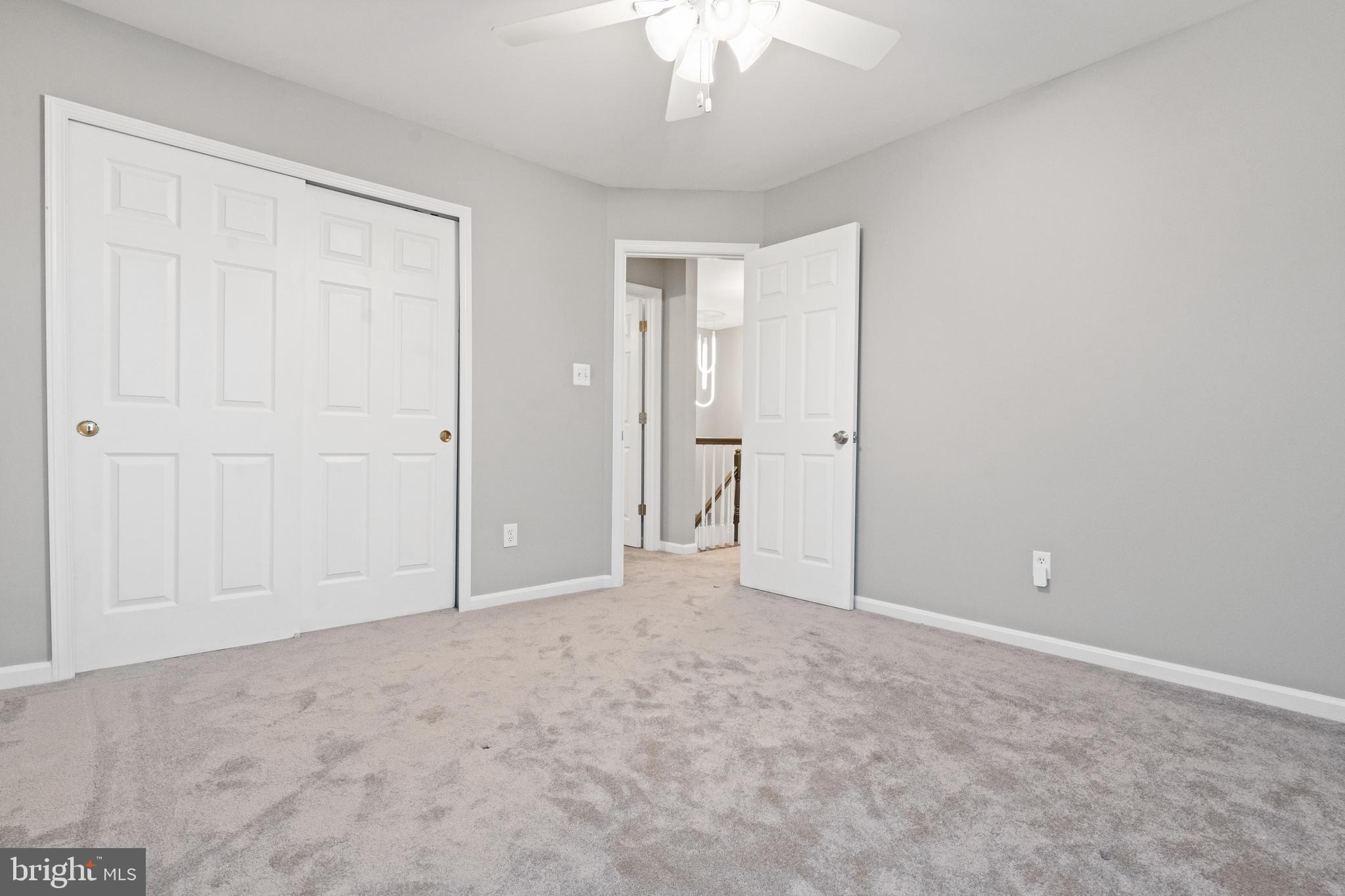 AUTUMN GLEN AT FOUR SEASONS - Residential