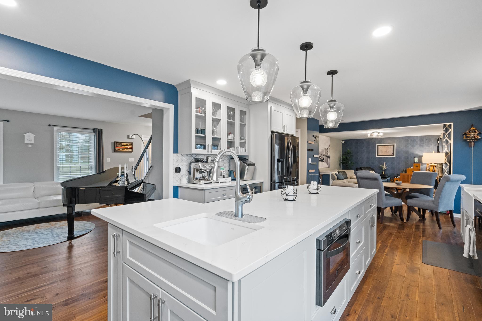 AUTUMN GLEN AT FOUR SEASONS - Residential