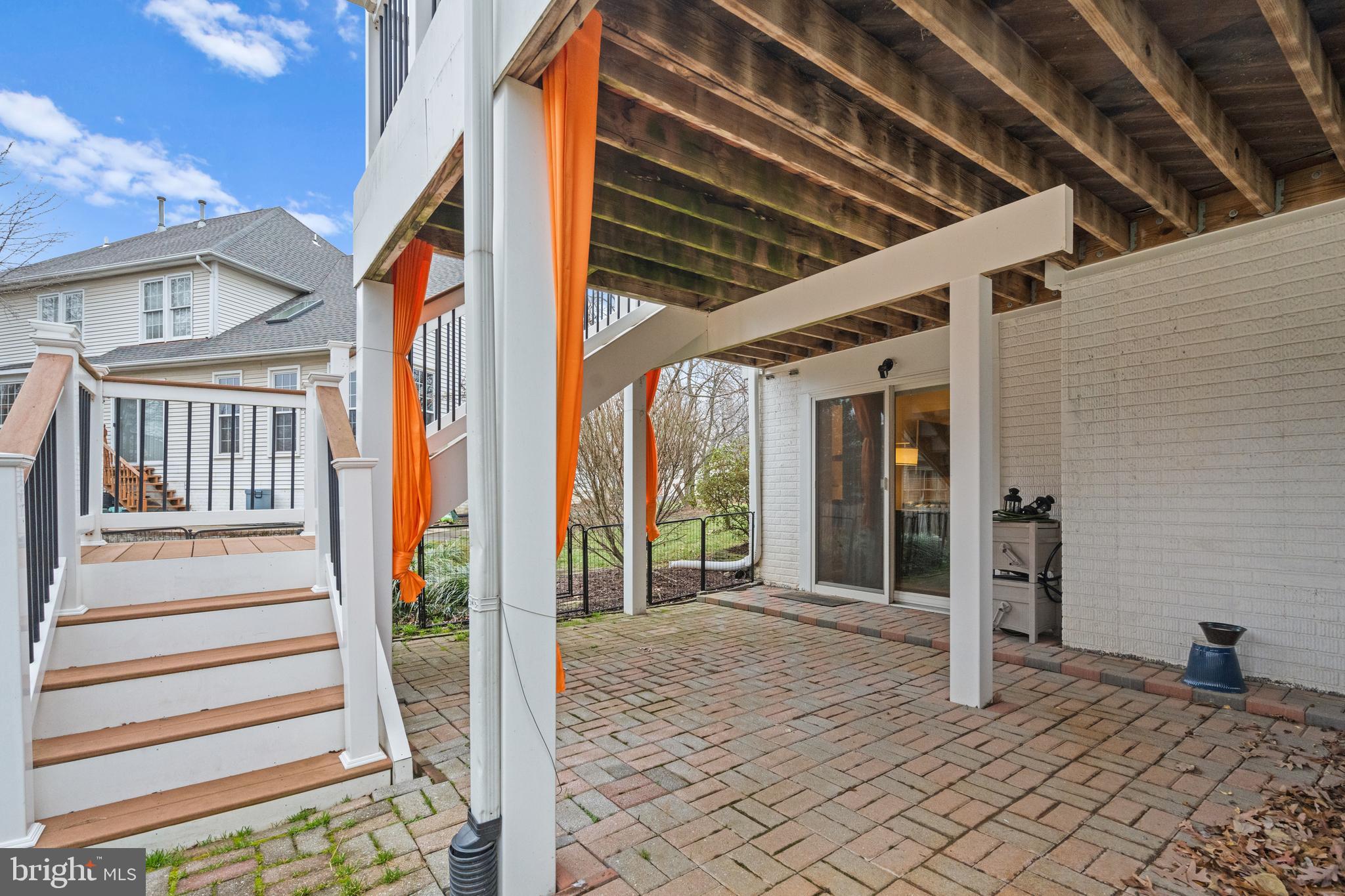 AUTUMN GLEN AT FOUR SEASONS - Residential