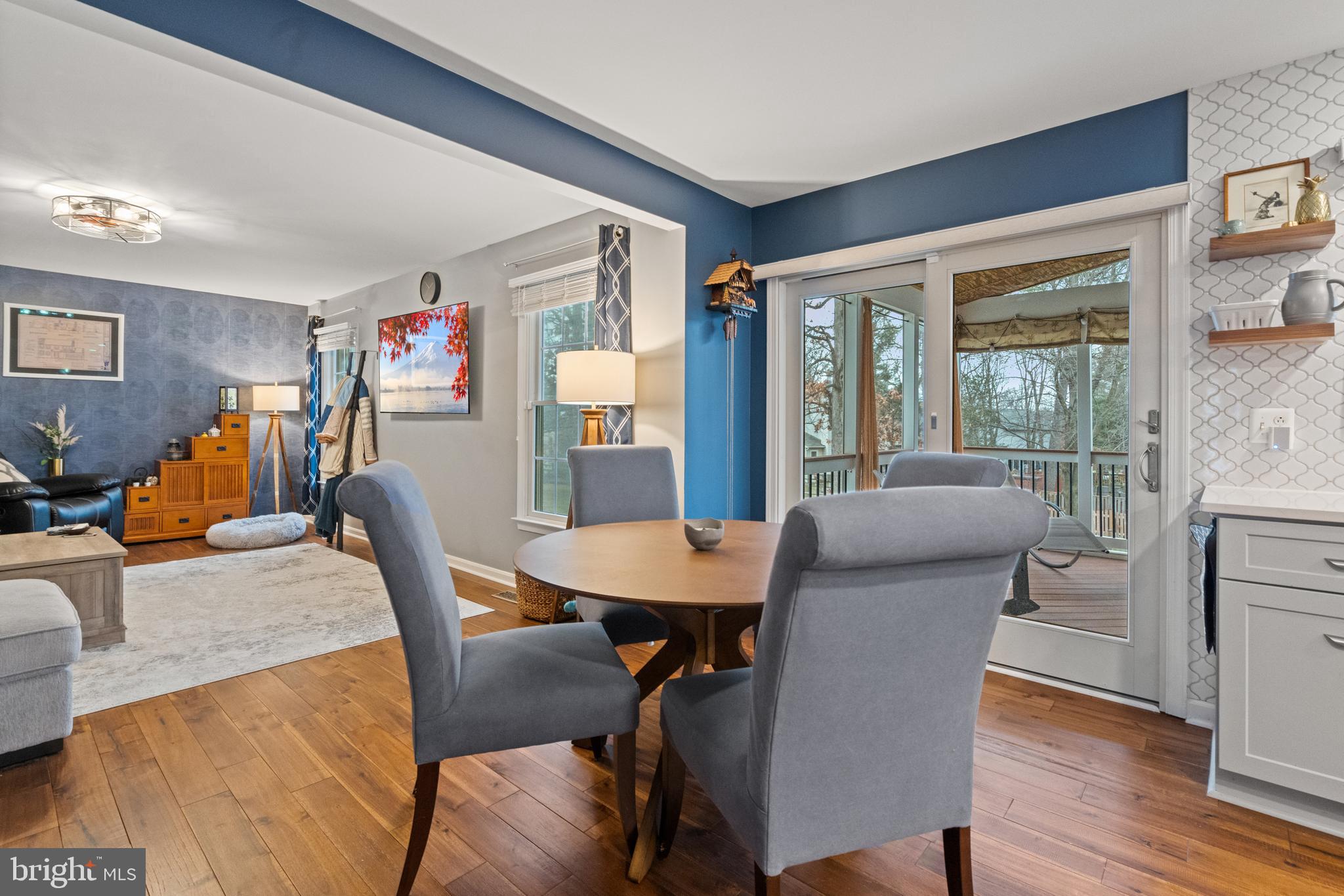 AUTUMN GLEN AT FOUR SEASONS - Residential