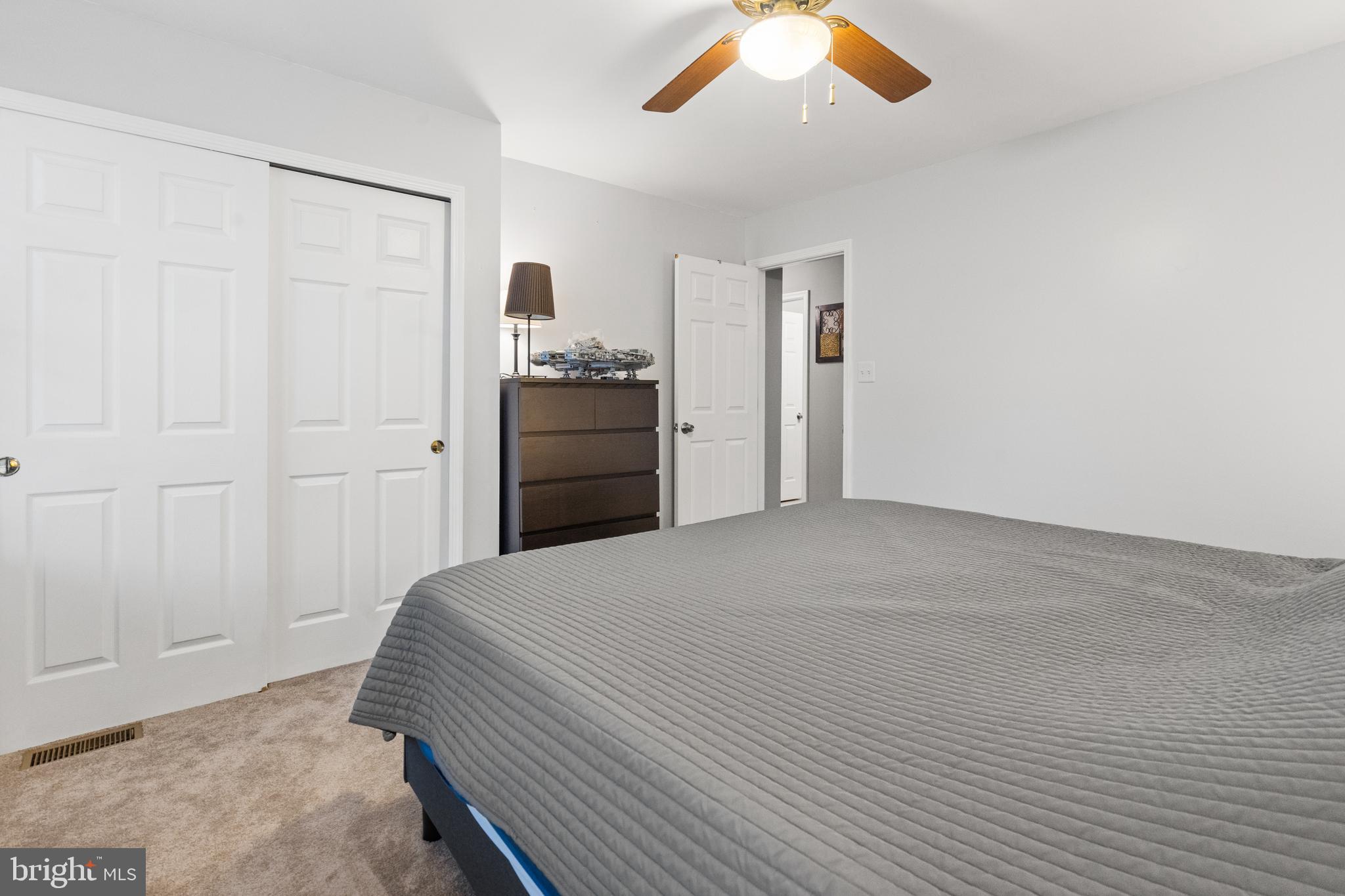 AUTUMN GLEN AT FOUR SEASONS - Residential