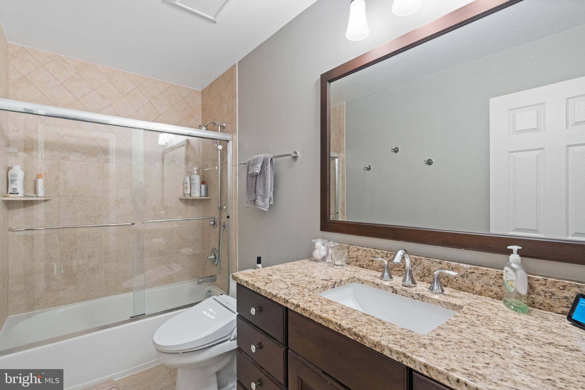 AUTUMN GLEN AT FOUR SEASONS - Residential