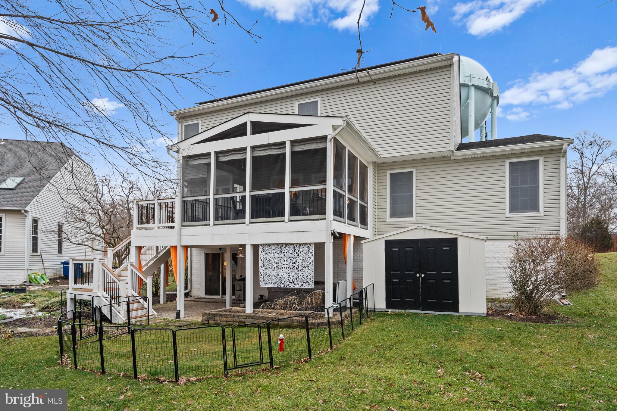 AUTUMN GLEN AT FOUR SEASONS - Residential