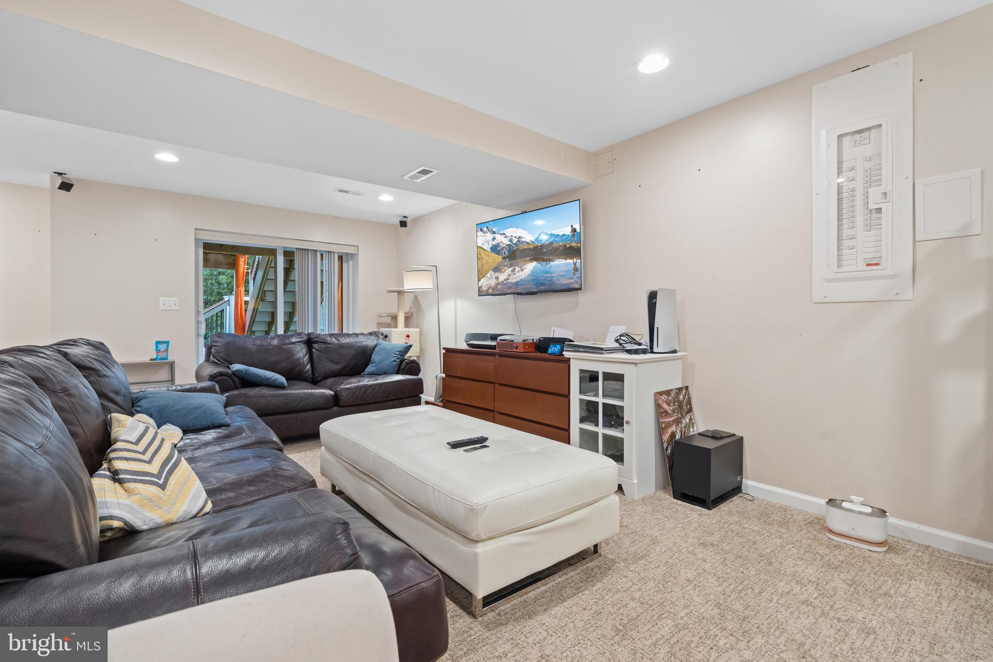 AUTUMN GLEN AT FOUR SEASONS - Residential