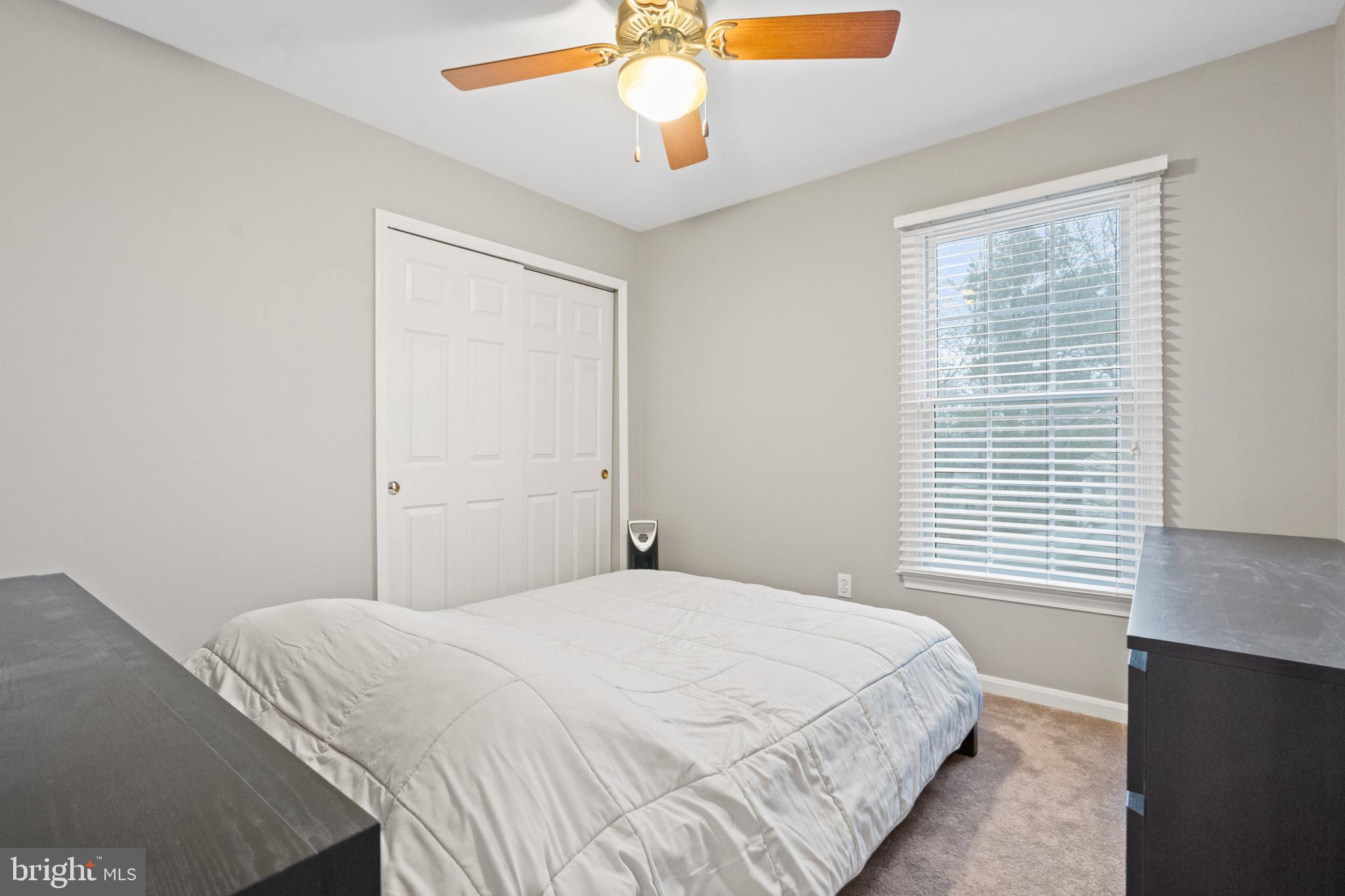 AUTUMN GLEN AT FOUR SEASONS - Residential