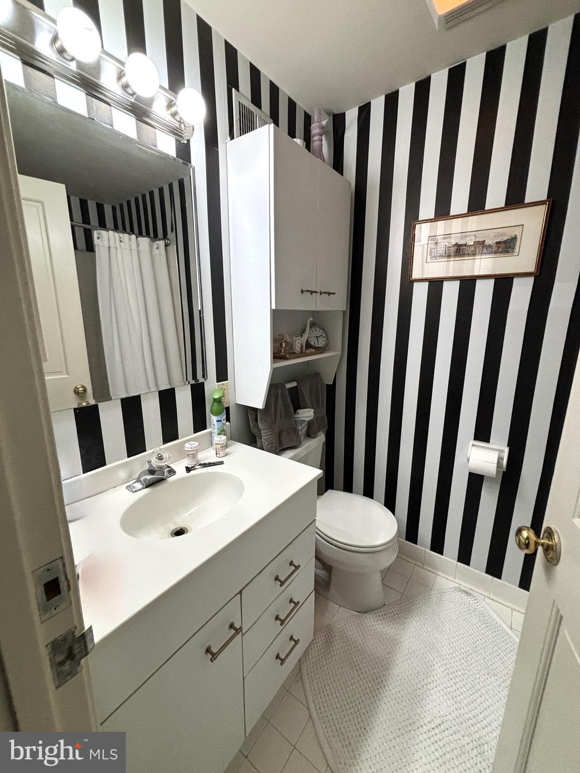 OLD TOWN - Residential Lease