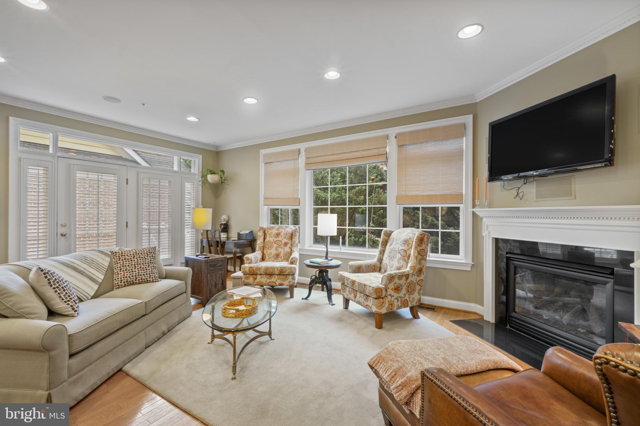 DUNLOY TOWNHOME - Residential